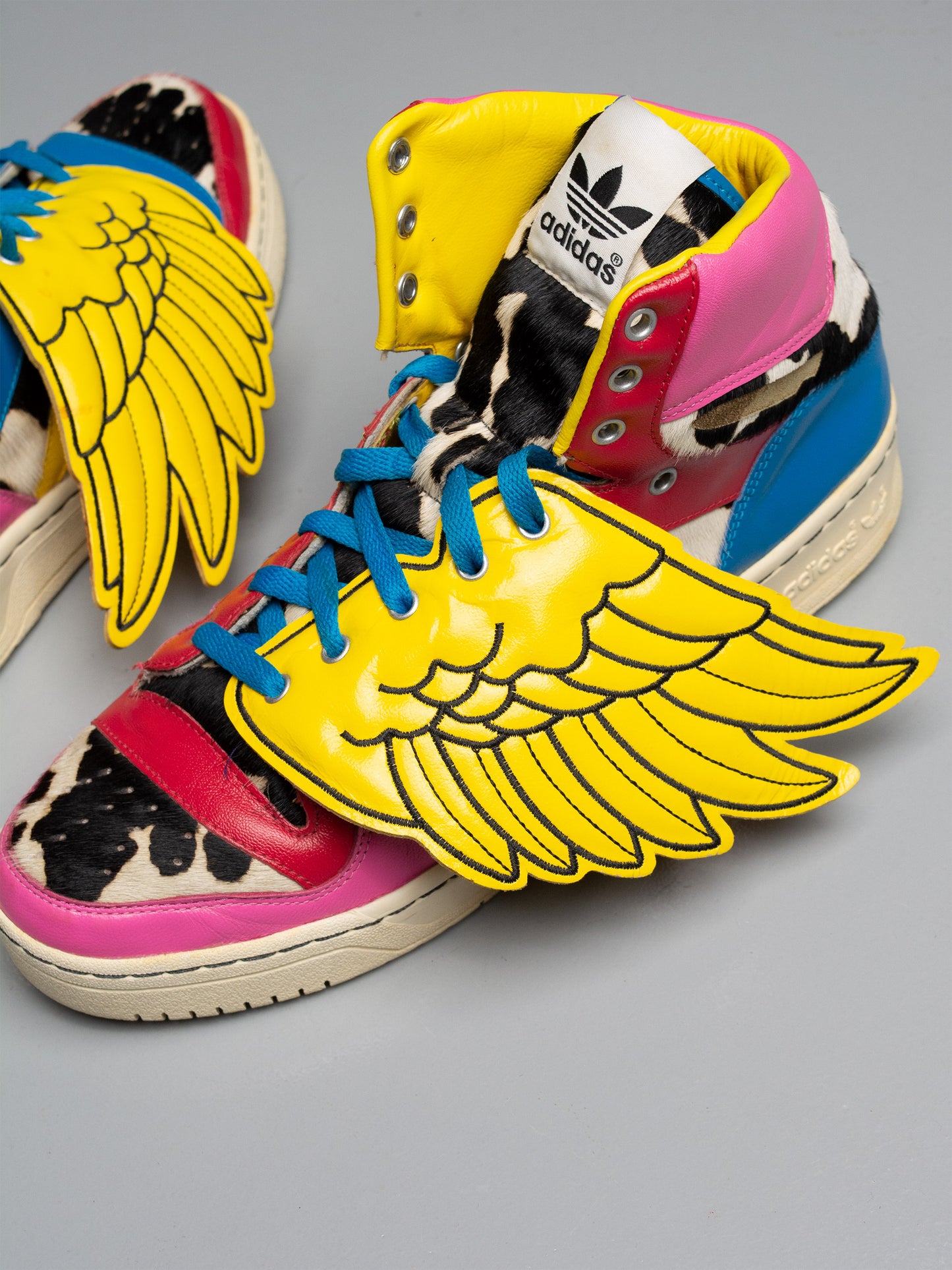 adidas Originals by Jeremy Scott X 2NE1 S/S 2012 JS Wings - size 44 2/3