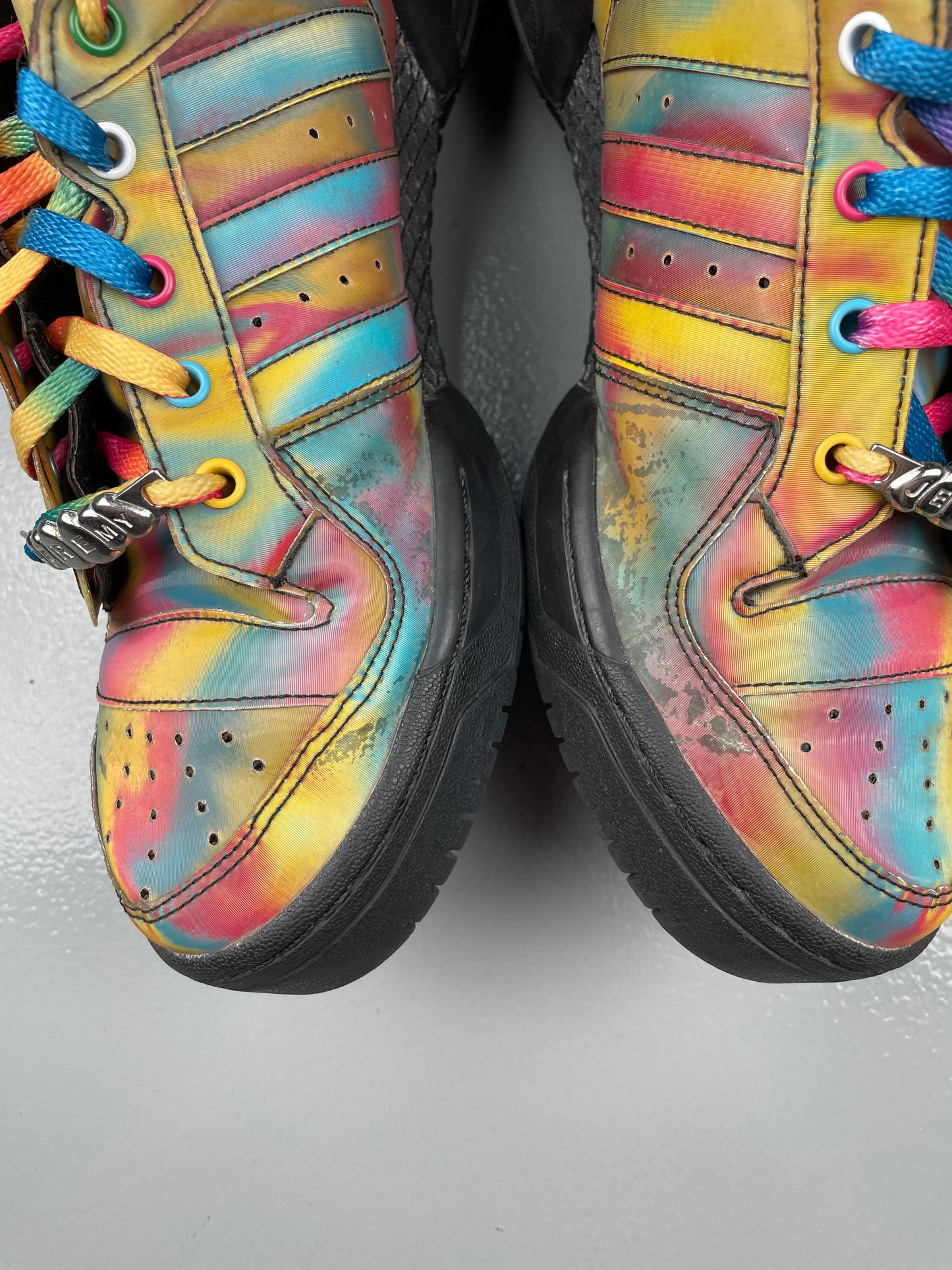 adidas X Jeremy Scott S/S 2010 JS Wings 1.0 'Rainbow' - size 46