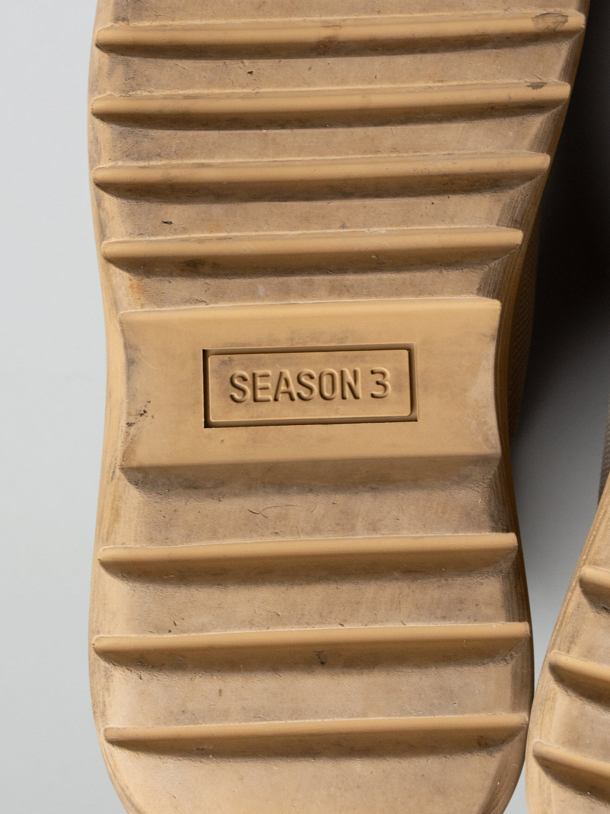 YEEZY Season 3 military boots (Rock) - size 43