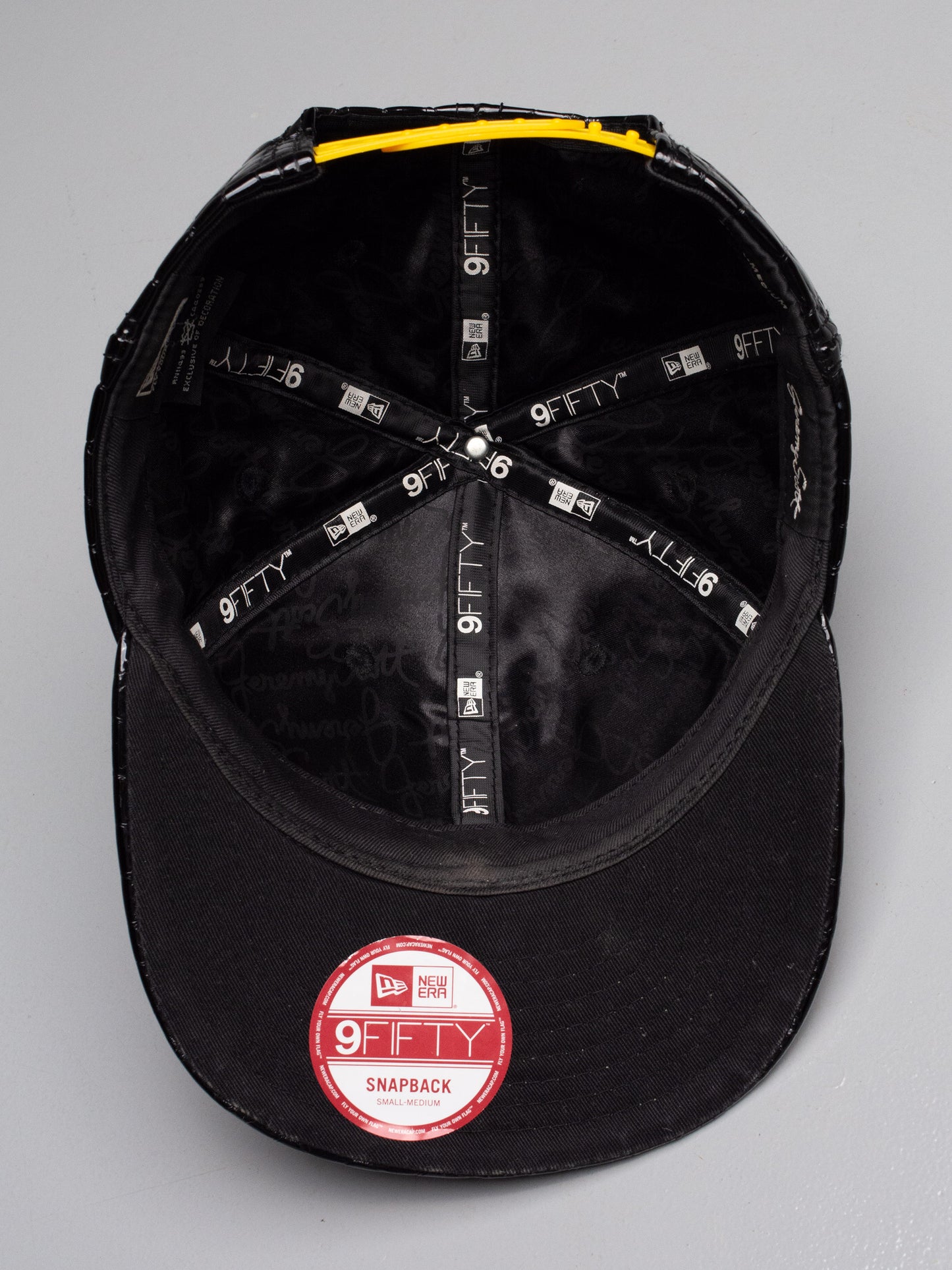 New Era X Jeremy Scott - S/S 2013 - Crocodile embossed leather 9Fifty snapback - size S/M
