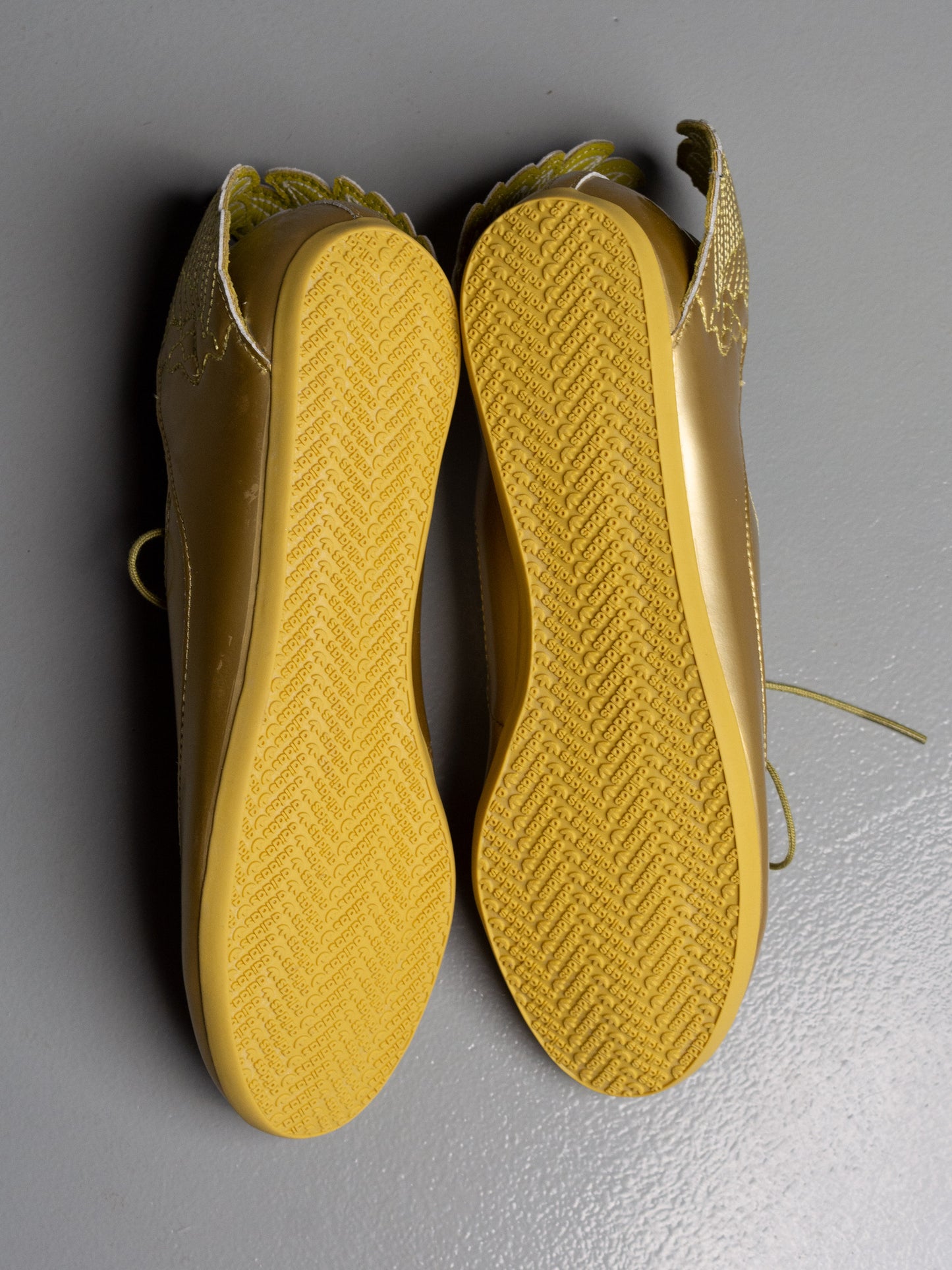 adidas Originals by Jeremy Scott S/S 2014 JS Wings Easy Five Gold - size 38