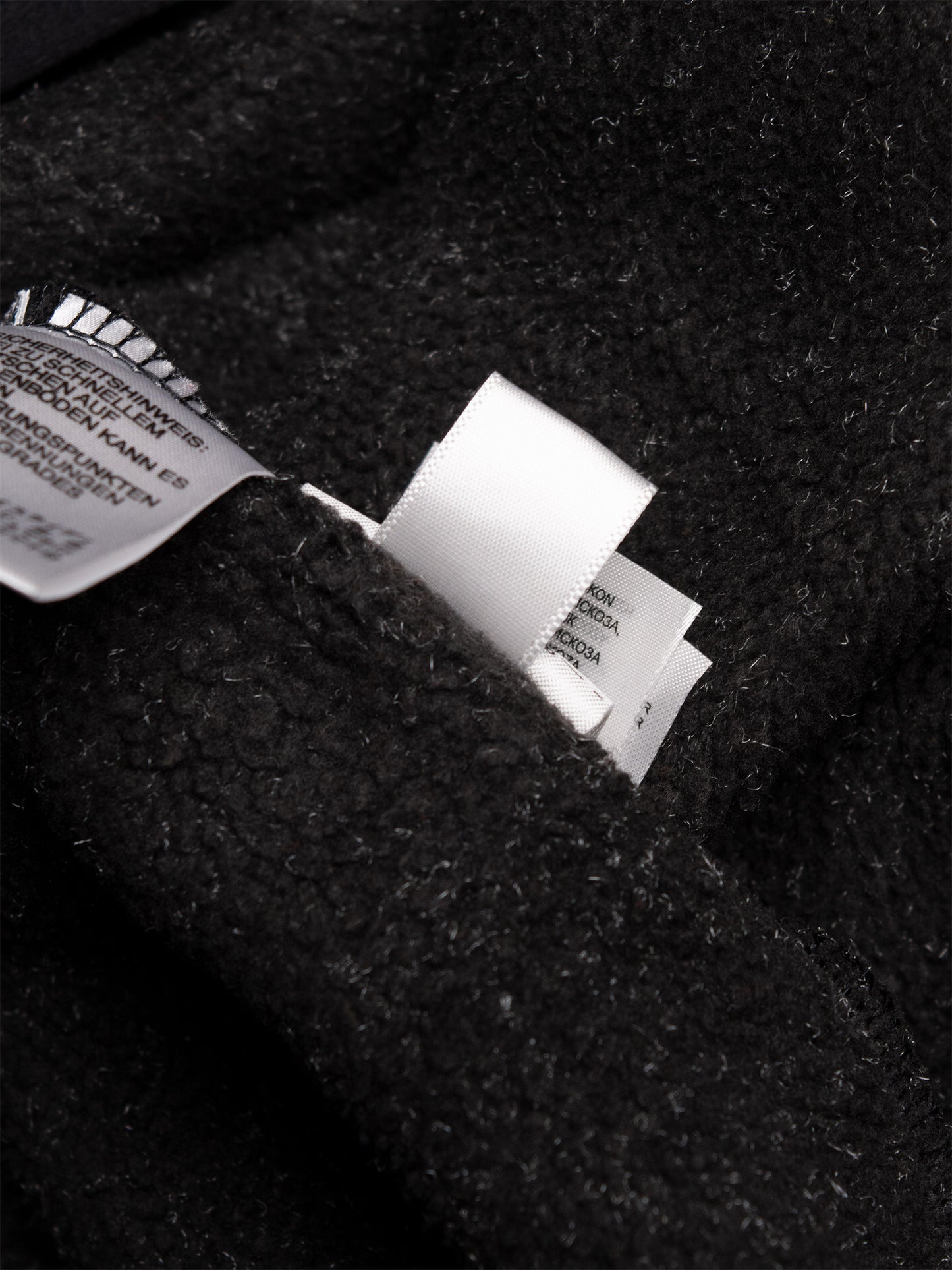 (sample) adidas X Gosha Rubchinskiy A/W 2018 World Cup half-zip fleece (black) - size M