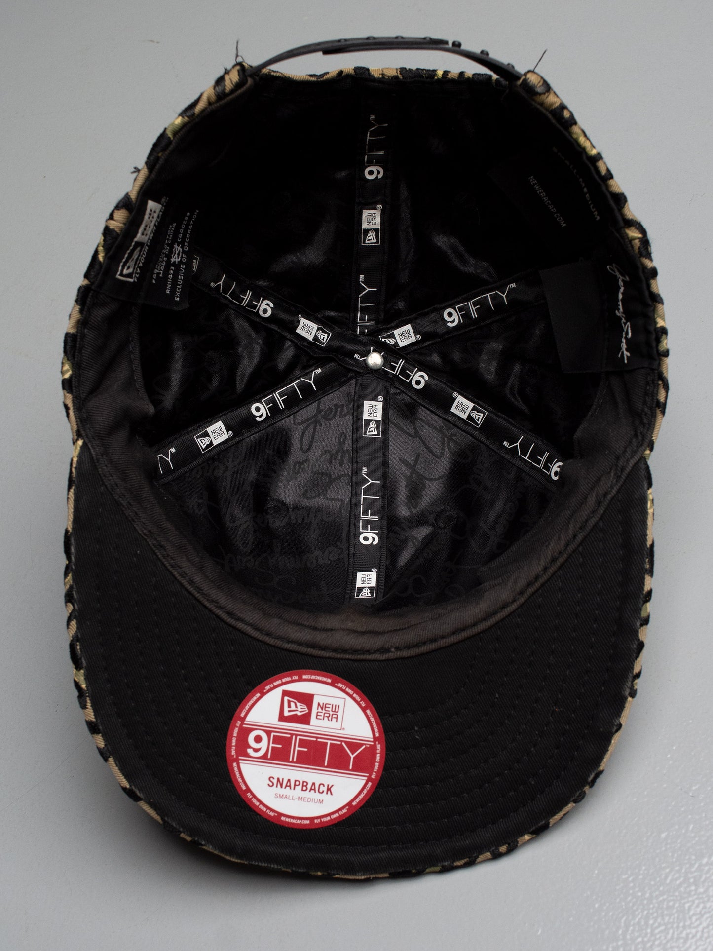 New Era X Jeremy Scott - S/S 2013 - leopard embroidered 9Fifty snapback - size S/M