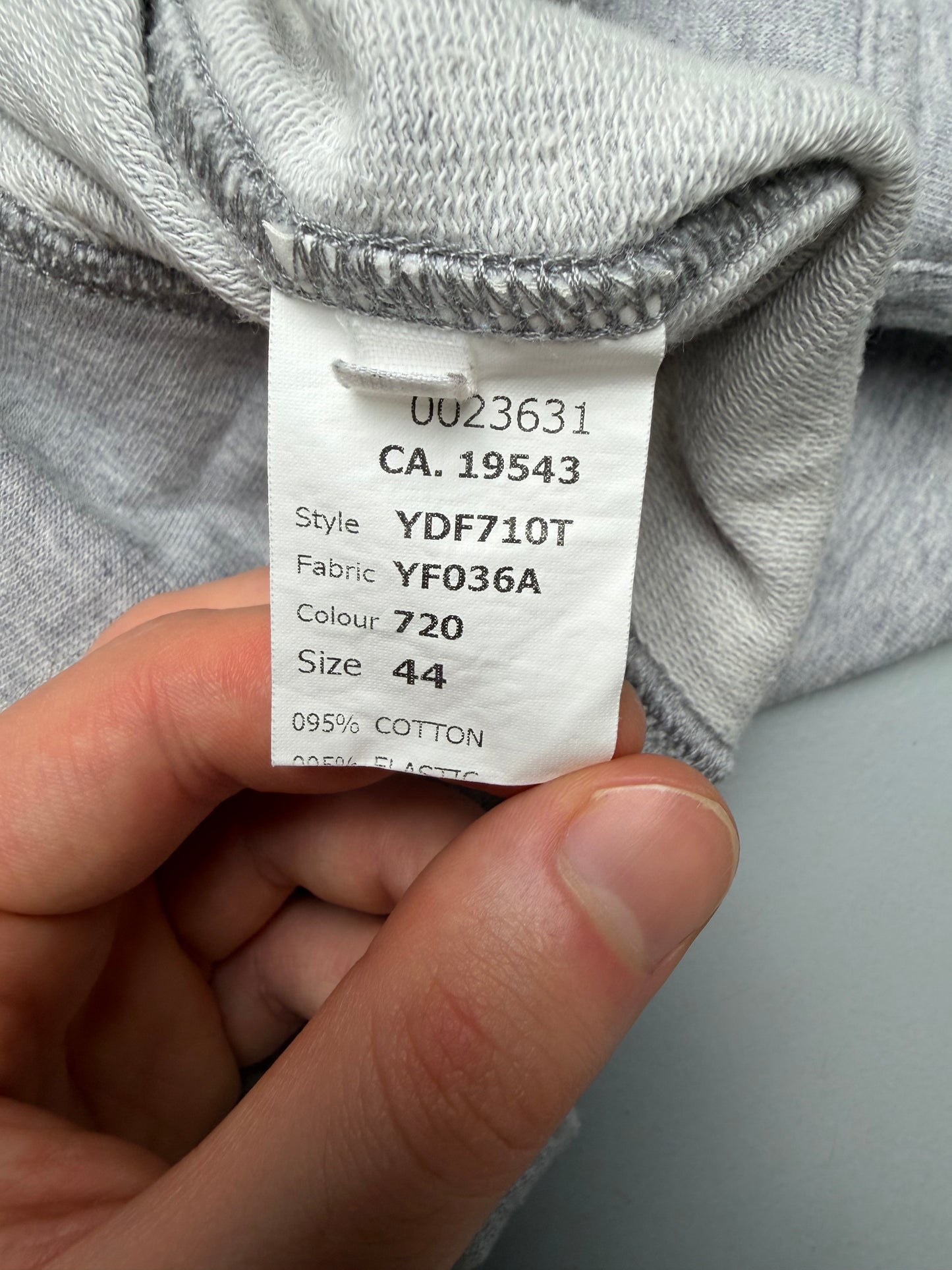 Hussein Chalayan sleeveless hoodie - size 44