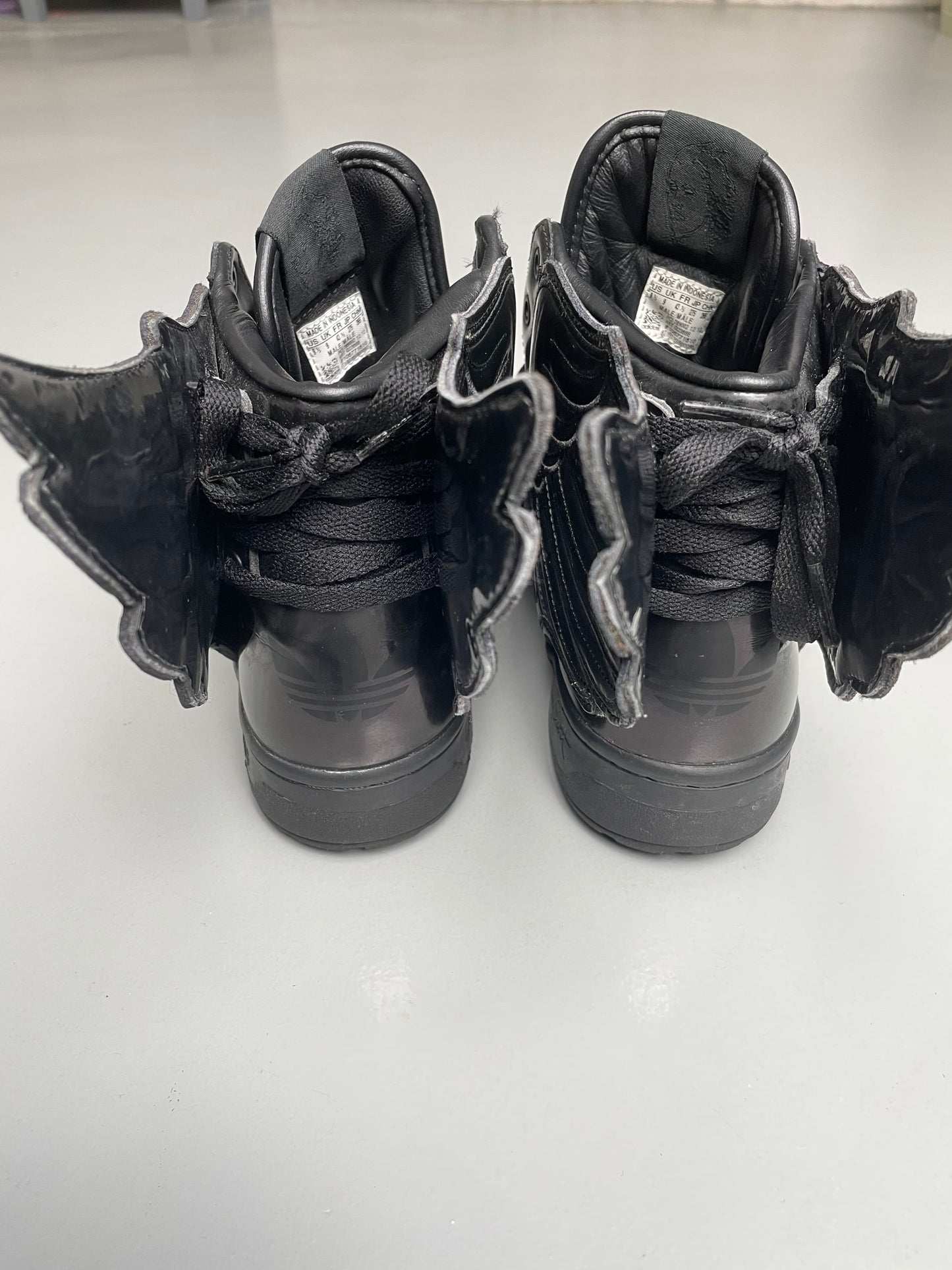 adidas Originals by Jeremy Scott S/S 2013 JS Wings 2.0 "Patent Black" - size 43 1/3