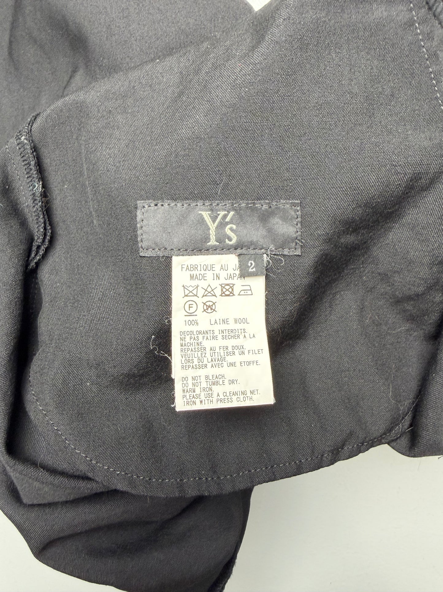 Y's A/W 2019 oversized shorts - size 2