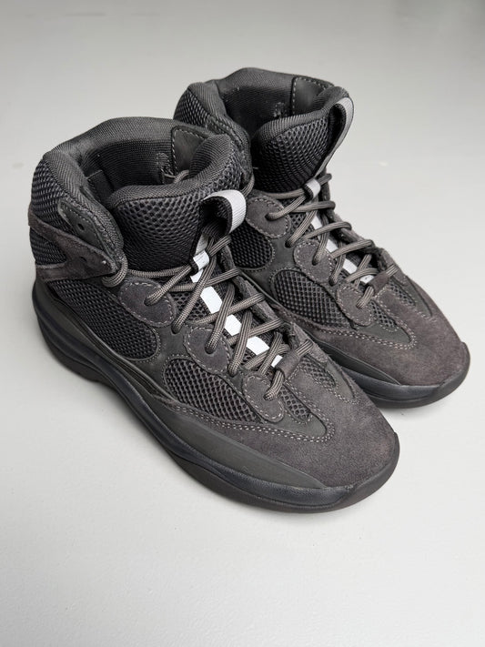 YEEZY Season 6 Graphite Thick Suede, Mesh and Nubuck Desert Boots - size 41