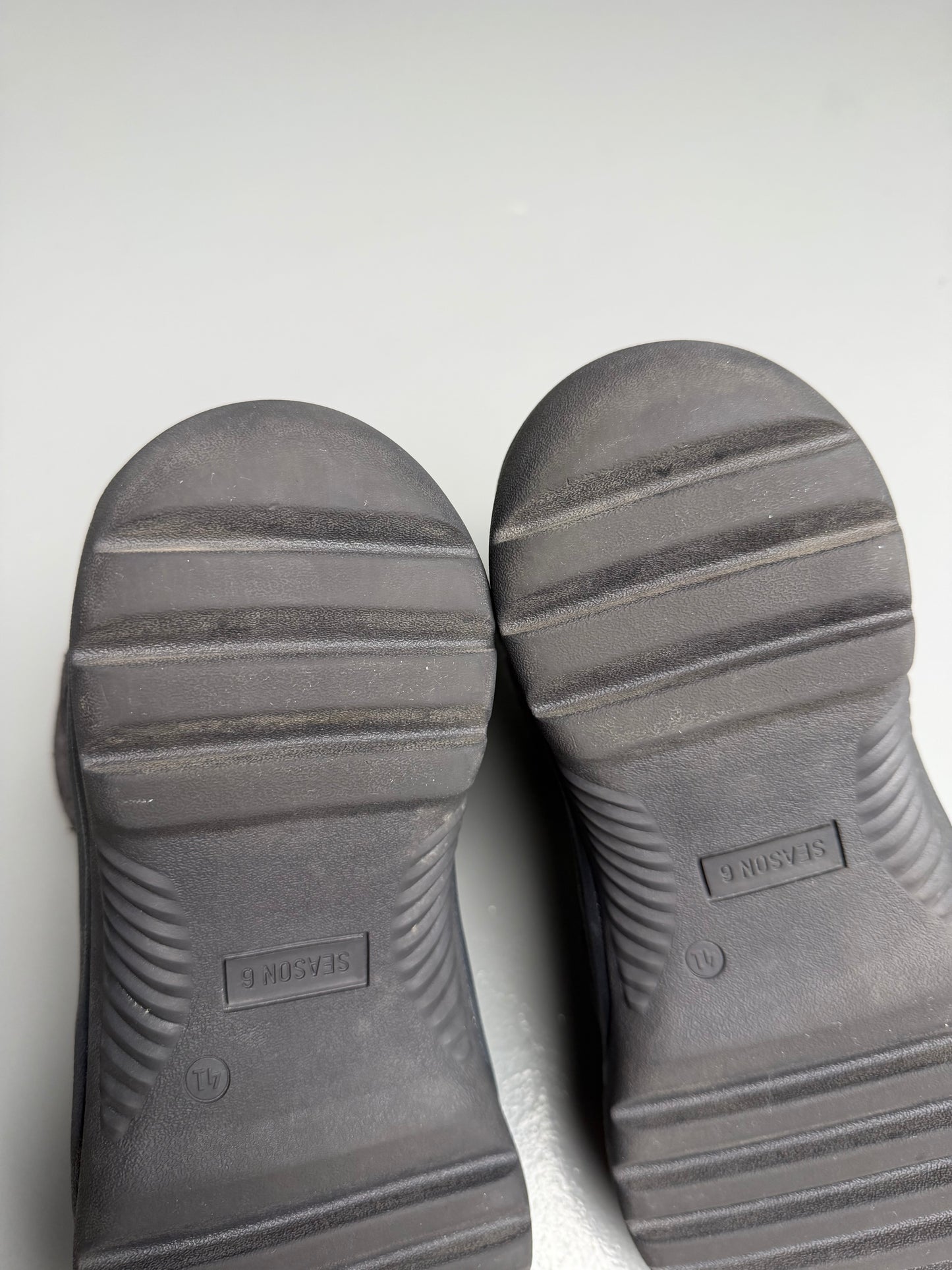 YEEZY Season 6 Graphite Thick Suede, Mesh and Nubuck Desert Boots - size 41
