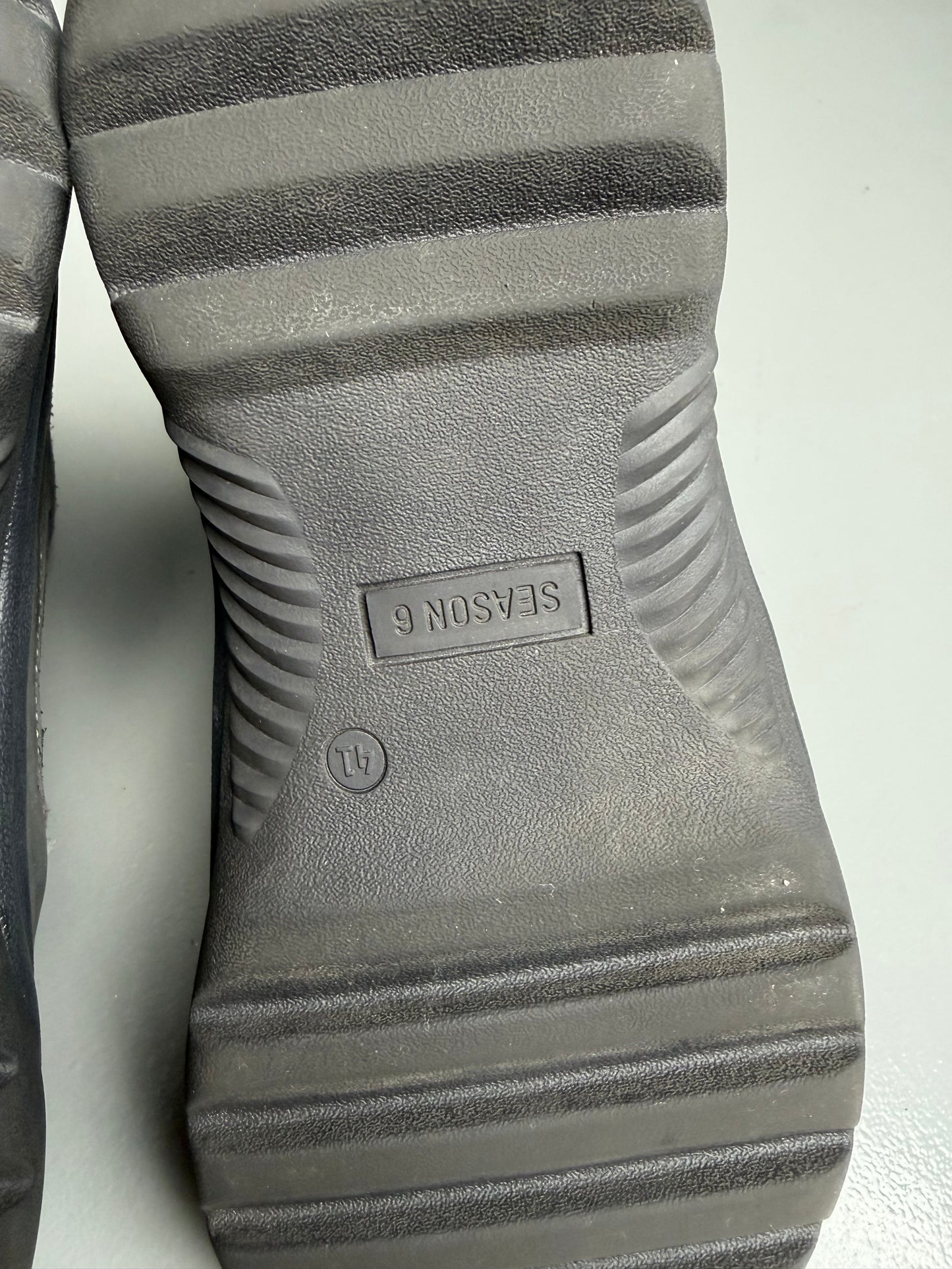 YEEZY Season 6 Graphite Thick Suede, Mesh and Nubuck Desert Boots - size 41