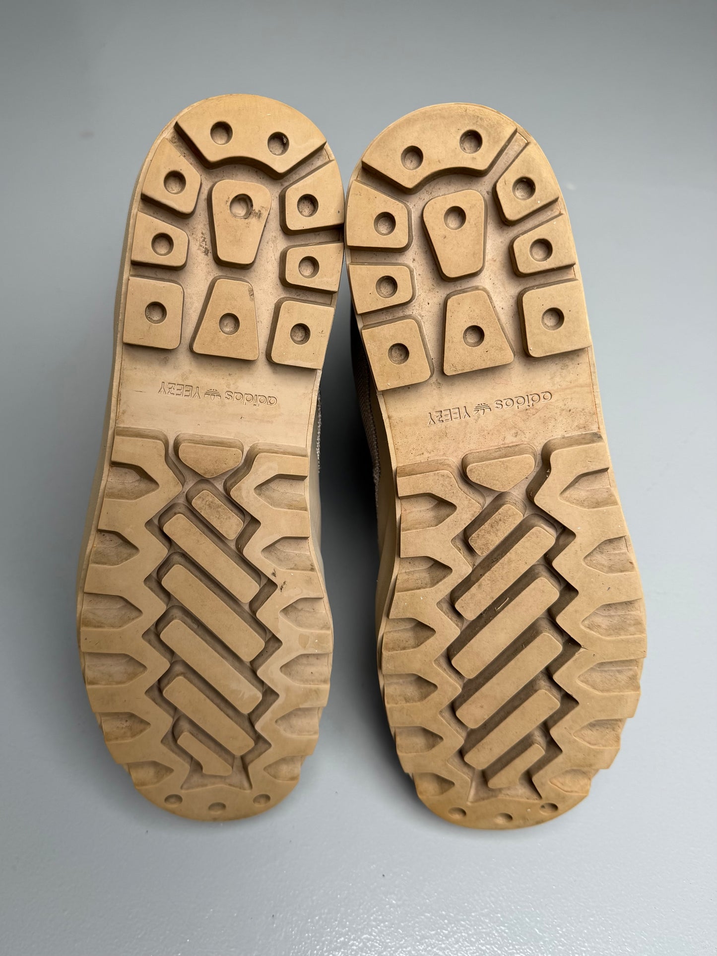 2015 adidas YEEZY Season 1 OG 950 boots (Peyote) - size 43 1/3