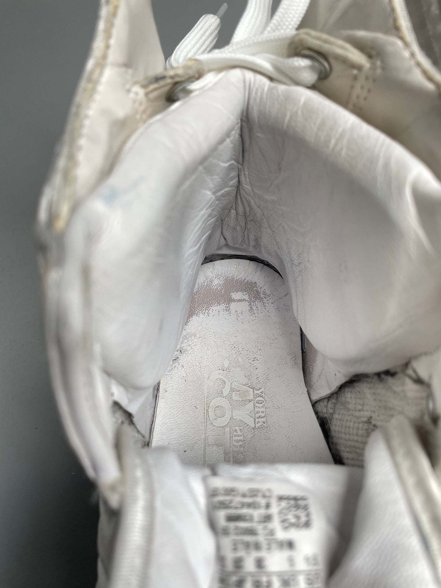 adidas Originals by Jeremy Scott X 2NE1 A/W 2011 JS Wings 2.0 "Satin" - size 38
