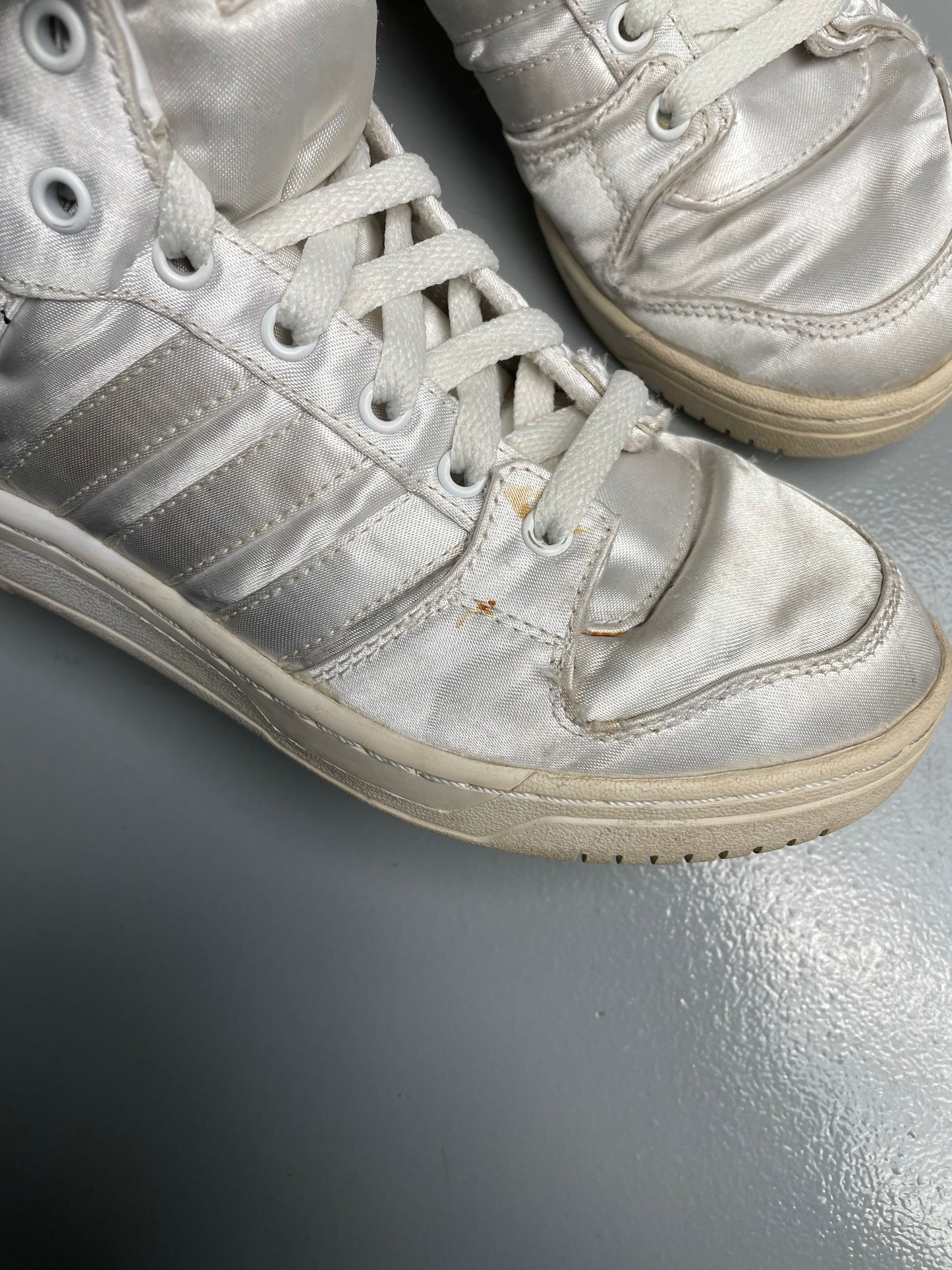adidas Originals by Jeremy Scott X 2NE1 A/W 2011 JS Wings 2.0 "Satin" - size 38