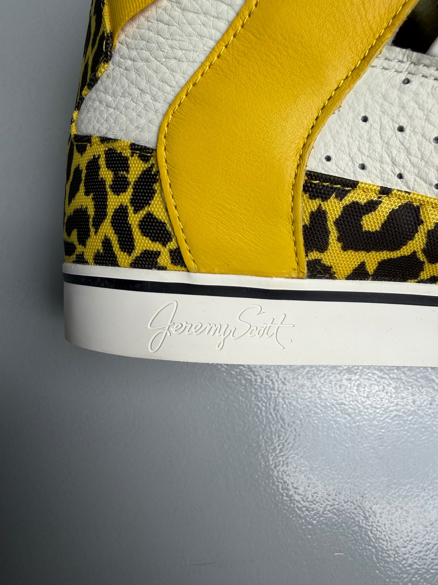 adidas Originals by Jeremy Scott S/S 2015 JS Bones Fur - size 44 2/3