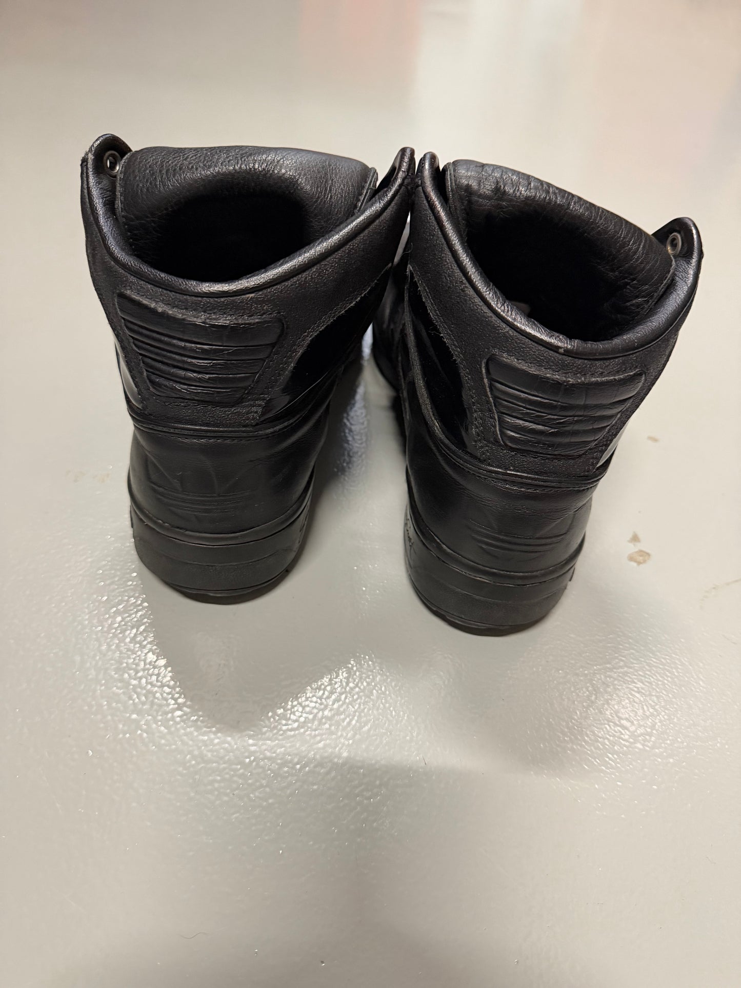 adidas Originals by Jeremy Scott A/W 2009 Conductor Hi (black/black) - size 42