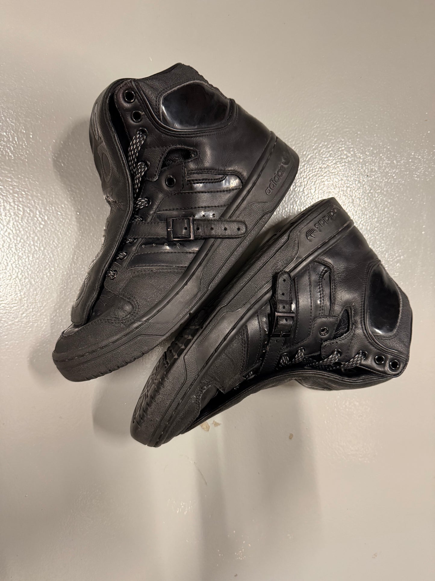 adidas Originals by Jeremy Scott A/W 2009 Conductor Hi (black/black) - size 42