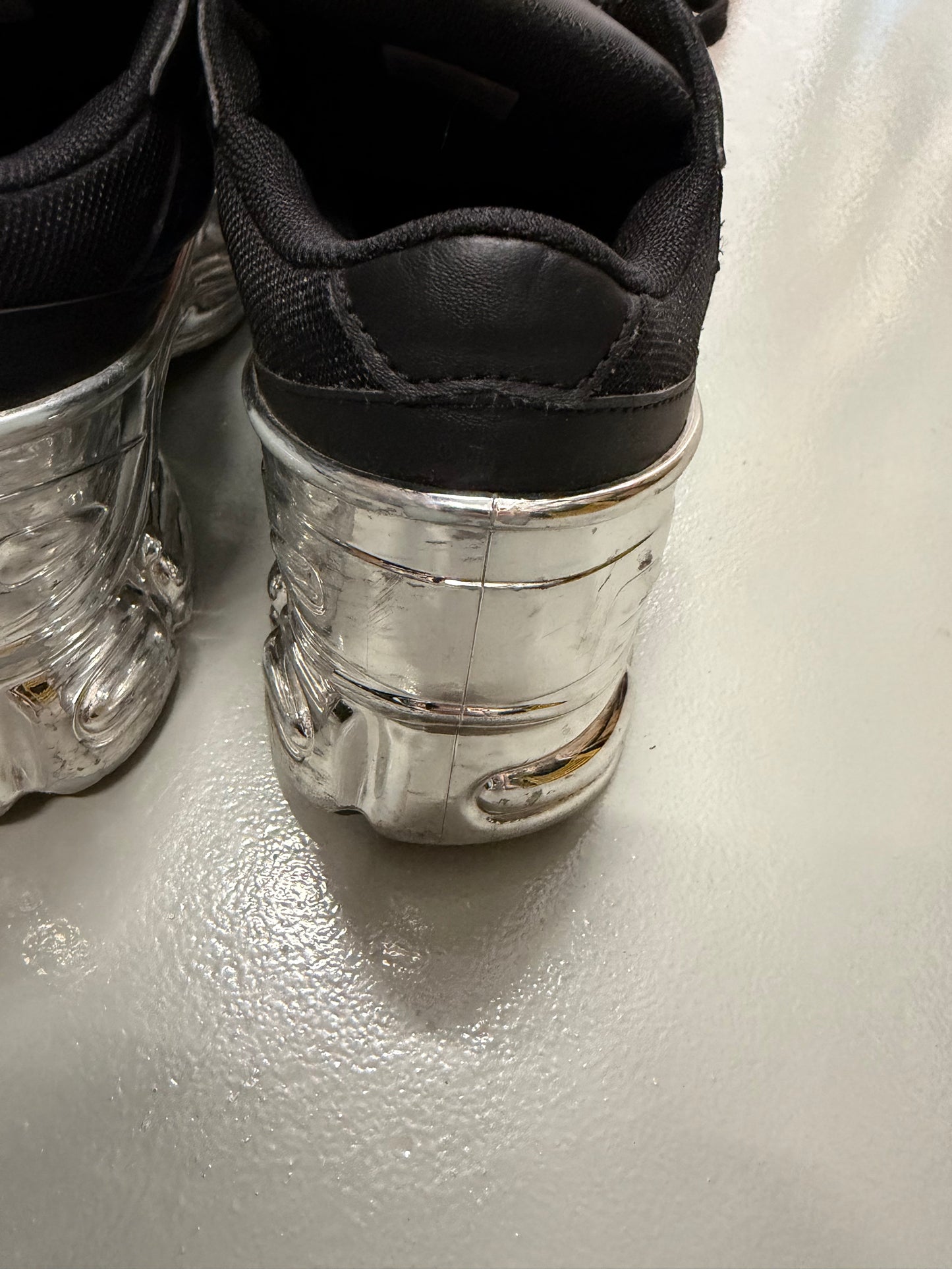 adidas X Raf Simons S/S 2019 RS Ozweego (black/chrome) - size 42 2/3