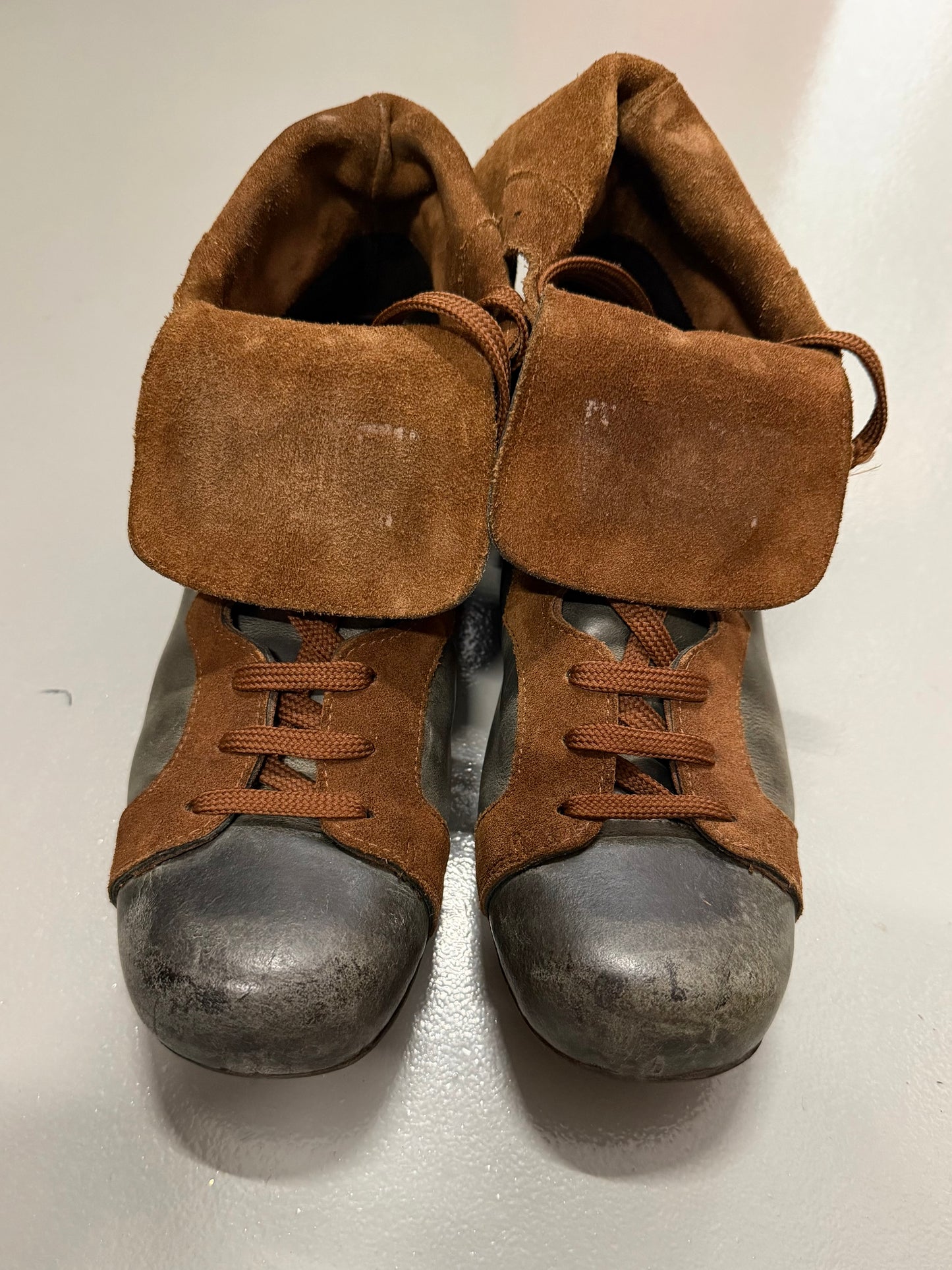 vintage Wild & Lethal Trash boxing sneakers - size 38