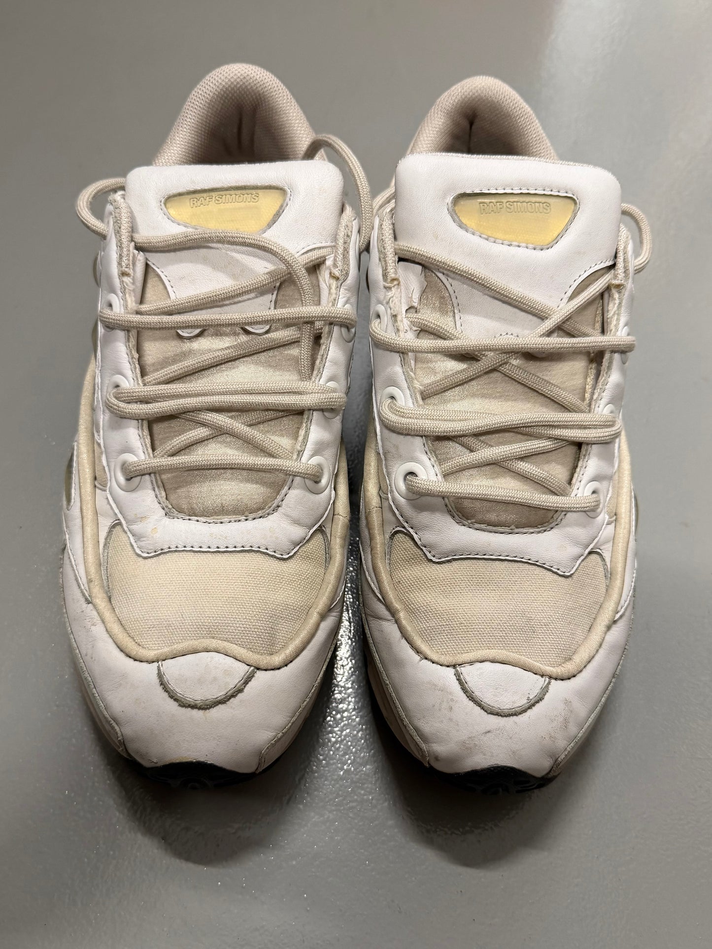 adidas X Raf Simons A/W 2017 Ozweego III (white/cream) - size 43 1/3