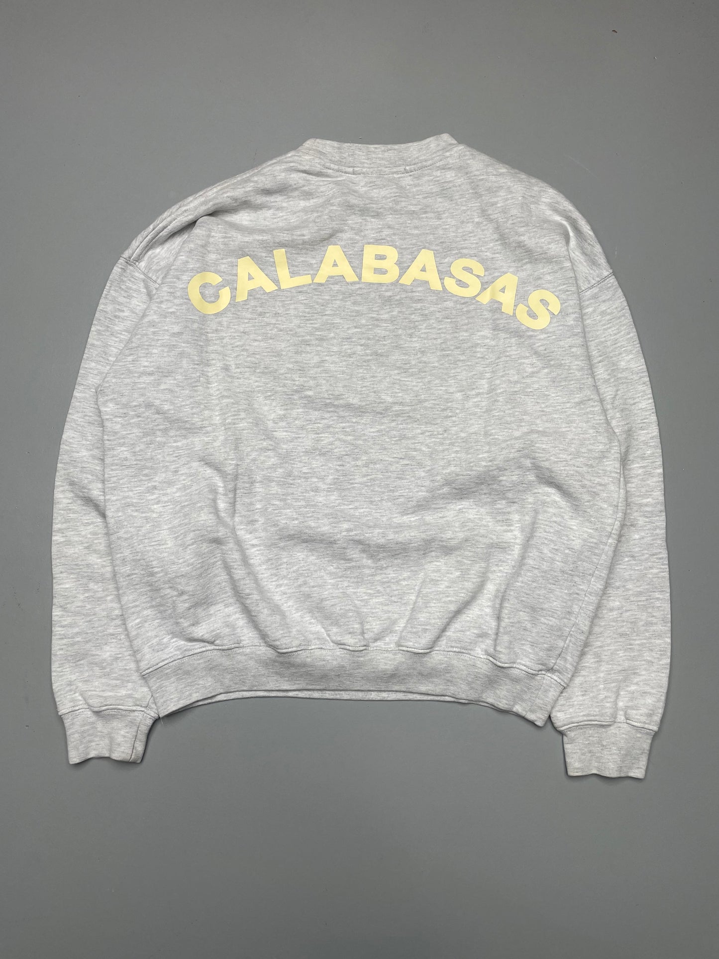 YEEZY Season 4 Calabasas crest logo crewneck (grey) - size XS