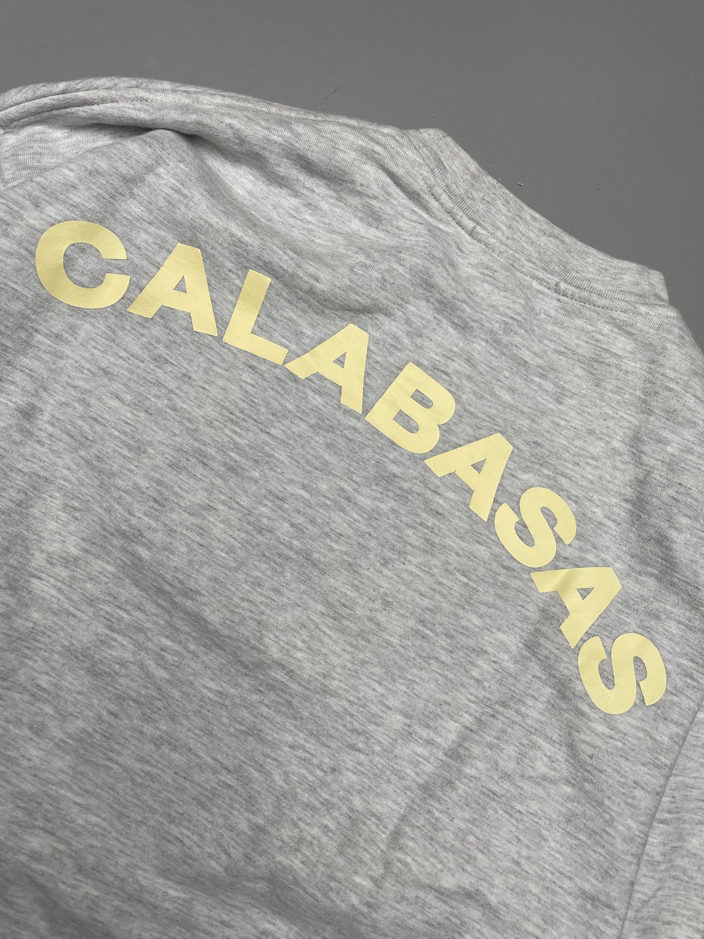 YEEZY Season 4 Calabasas crest logo crewneck (grey) - size XS