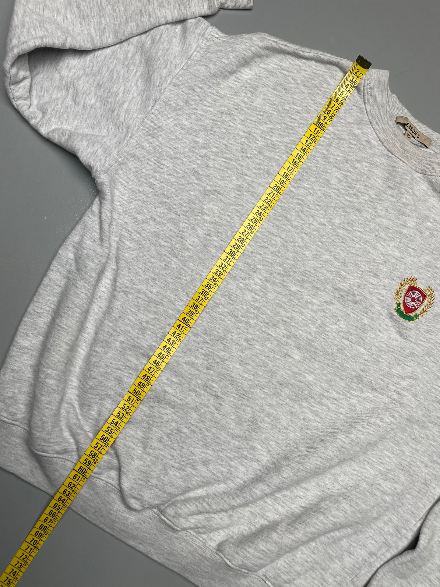 YEEZY Season 4 Calabasas crest logo crewneck (grey) - size XS
