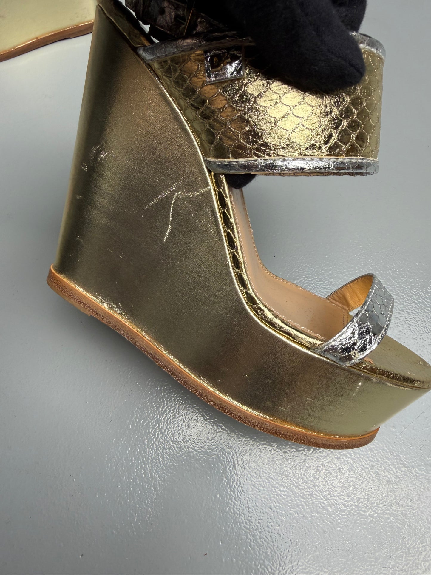 Dsquared2 metallic leather wedge platform sandals - size 39.5