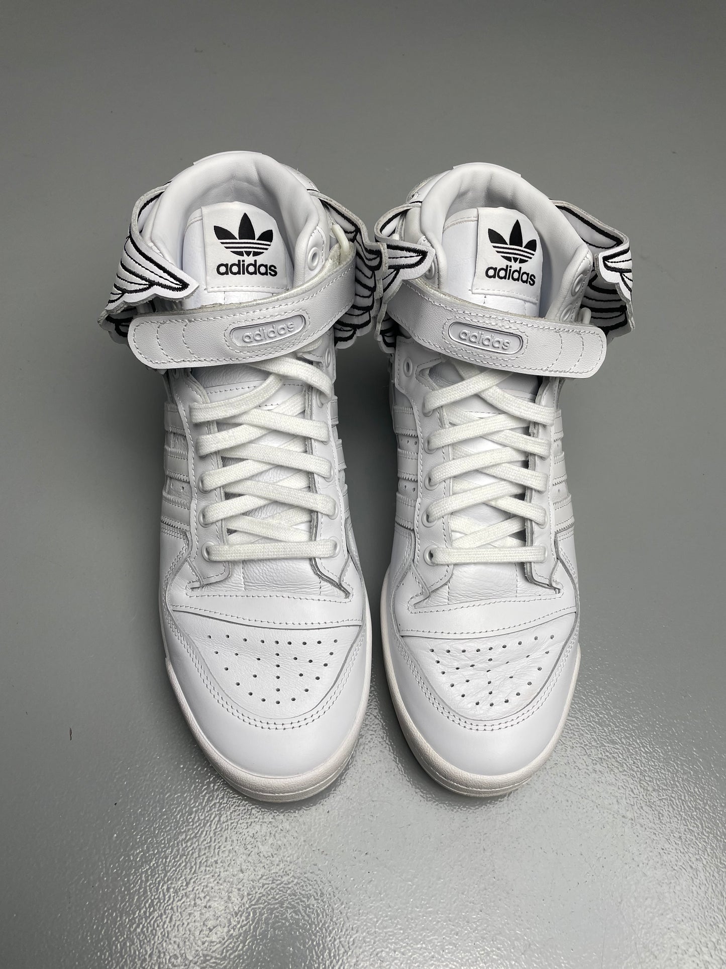 adidas Originals by Jeremy Scott 2022 JS Wings 4.0 (white) - size 42 2/3