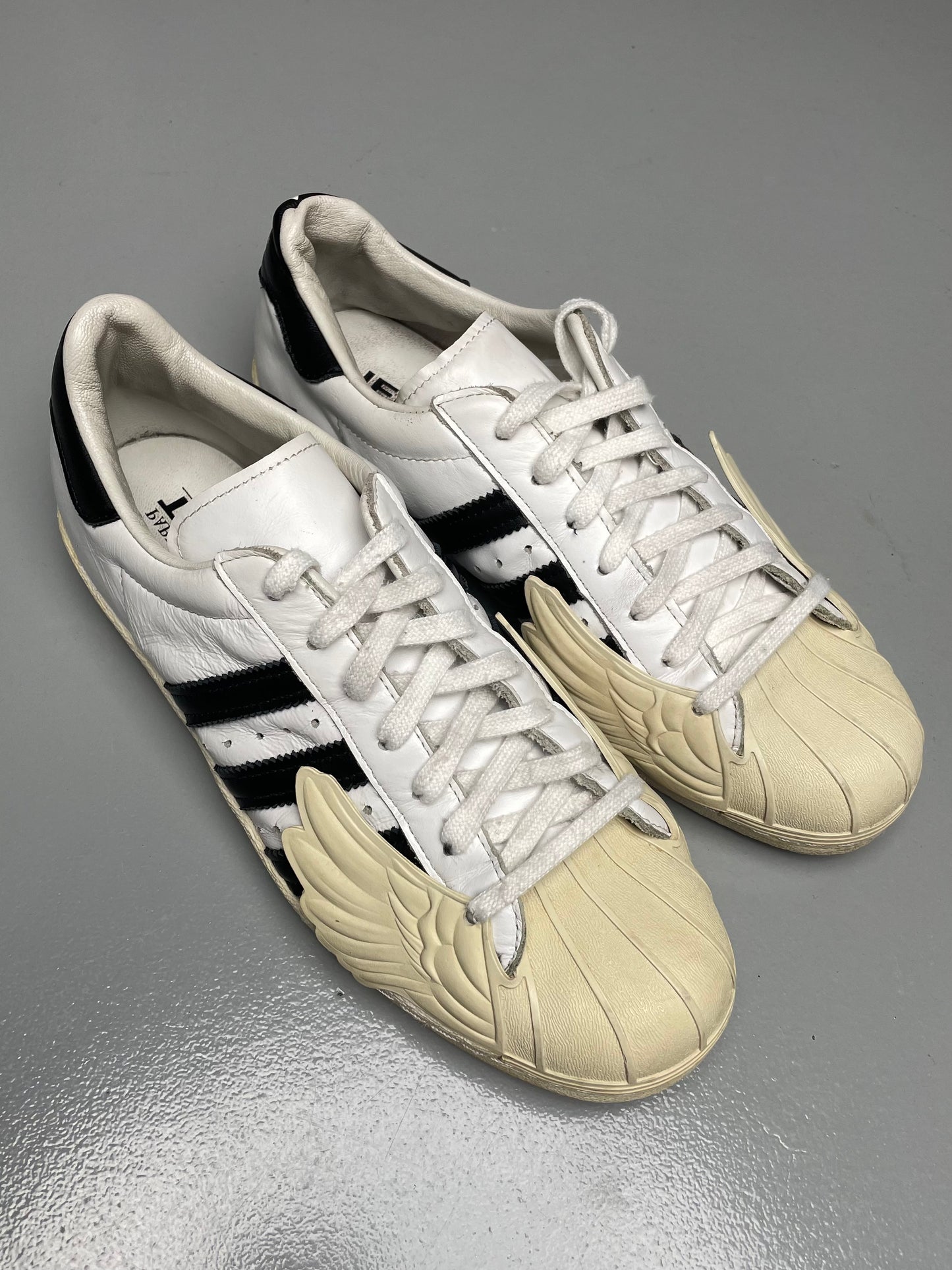 adidas Originals by Jeremy Scott A/W 2015 JS Superstar Wings (white/black) - size 42