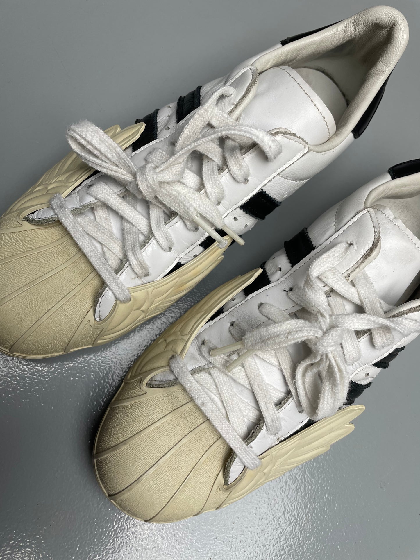 adidas Originals by Jeremy Scott A/W 2015 JS Superstar Wings (white/black) - size 42