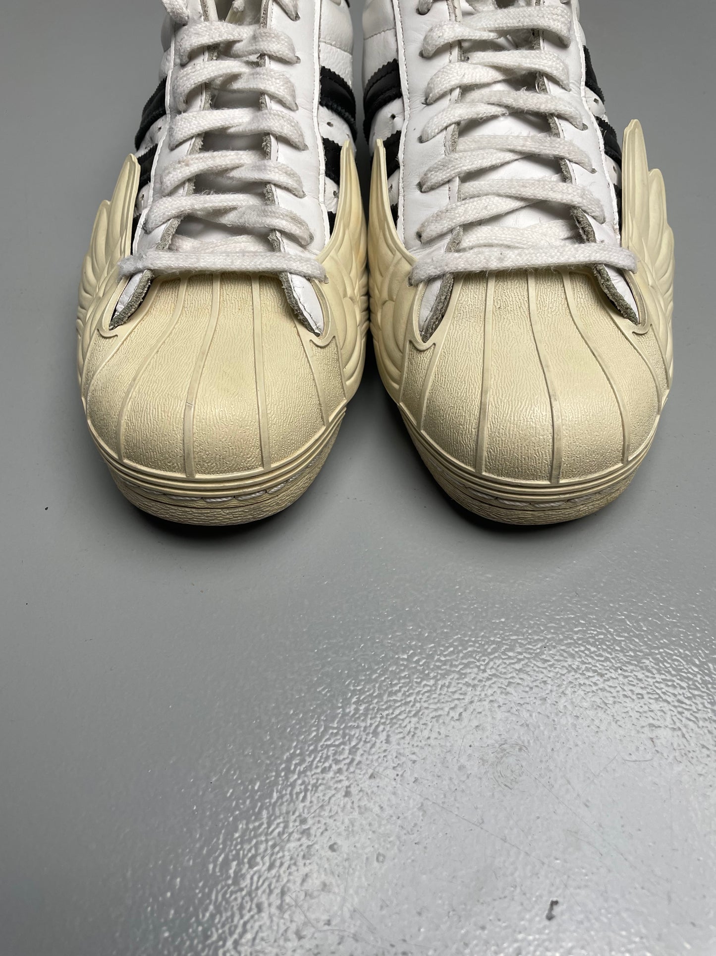 adidas Originals by Jeremy Scott A/W 2015 JS Superstar Wings (white/black) - size 42