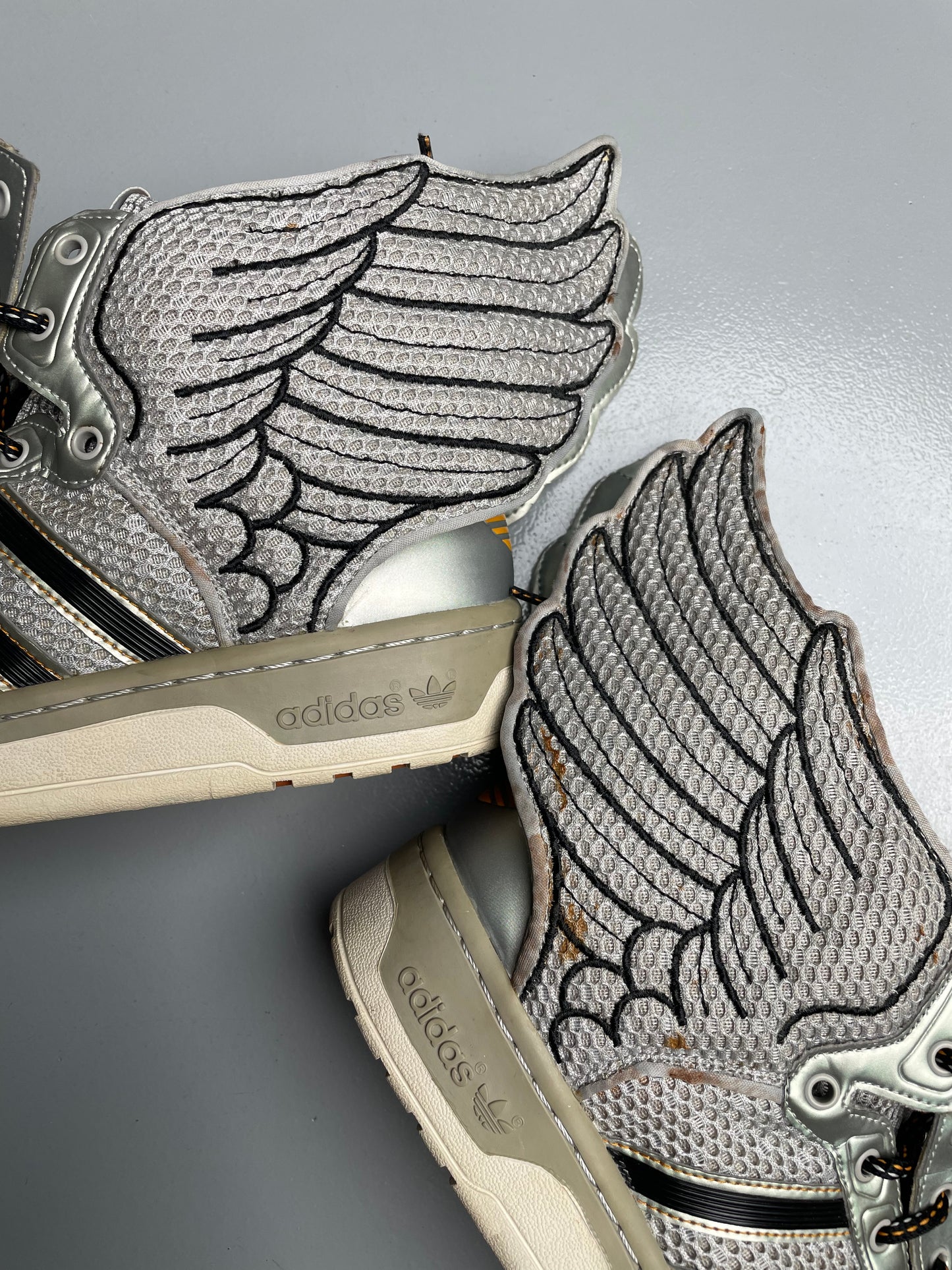 adidas Originals by Jeremy Scott A/W 2012 JS Wings 2.0 (Metallic Silver) - size 45 1/3