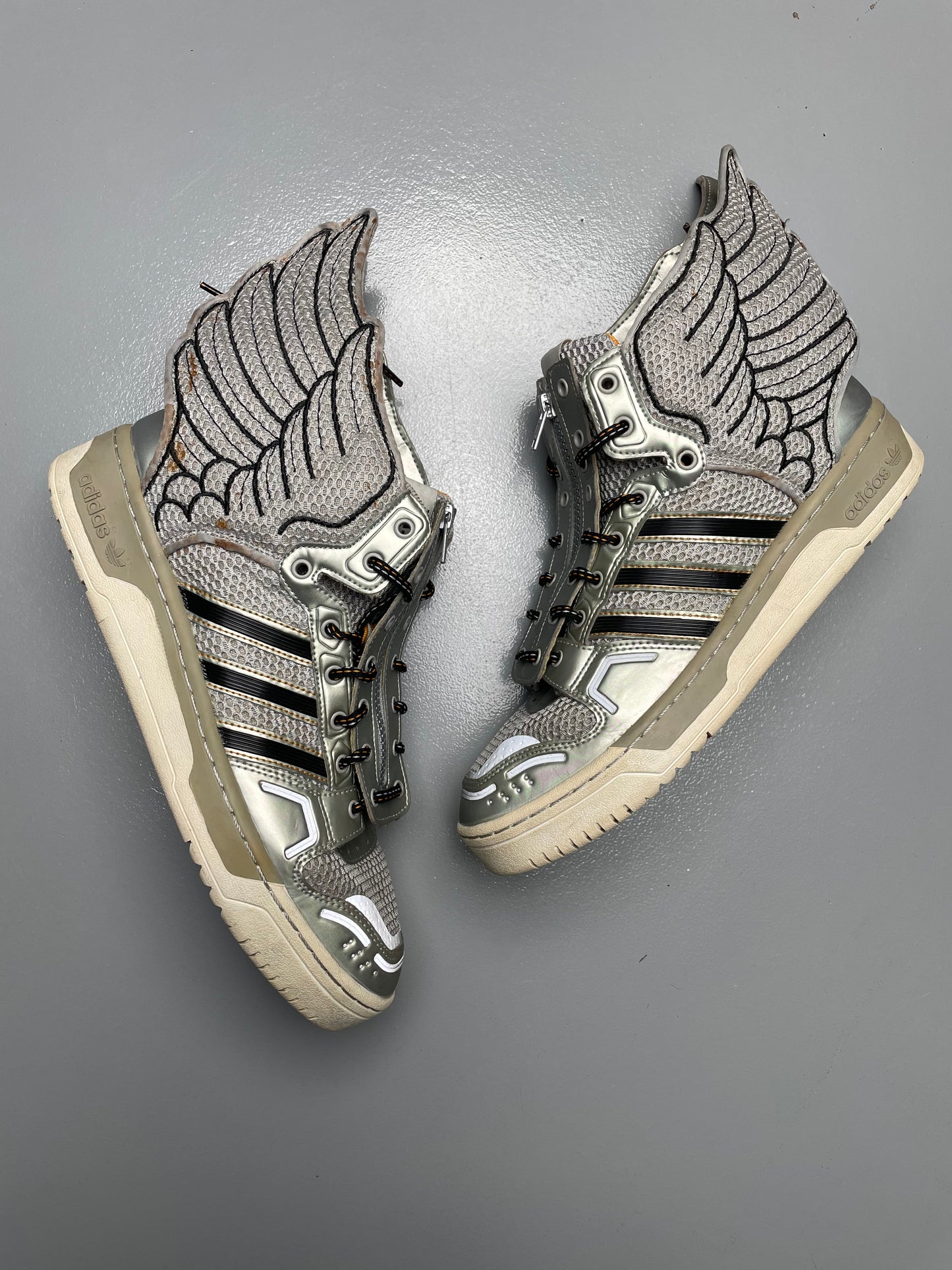 adidas Originals by Jeremy Scott A/W 2012 JS Wings 2.0 (Metallic Silver) - size 45 1/3