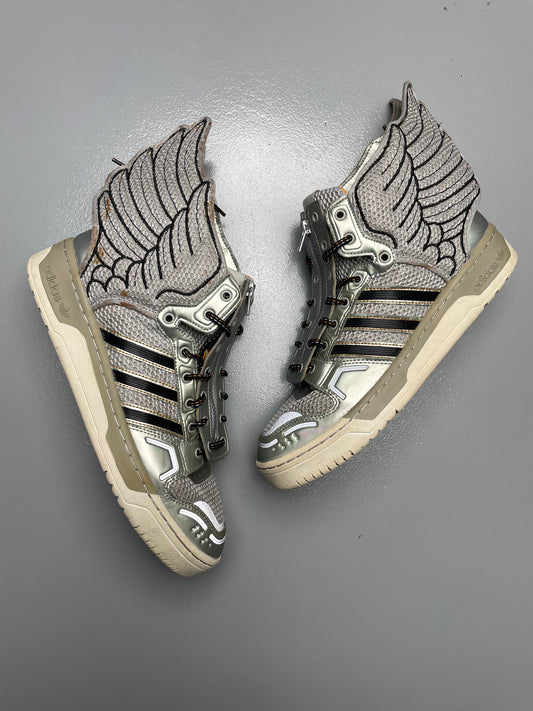 adidas Originals by Jeremy Scott A/W 2012 JS Wings 2.0 (Metallic Silver) - size 45 1/3