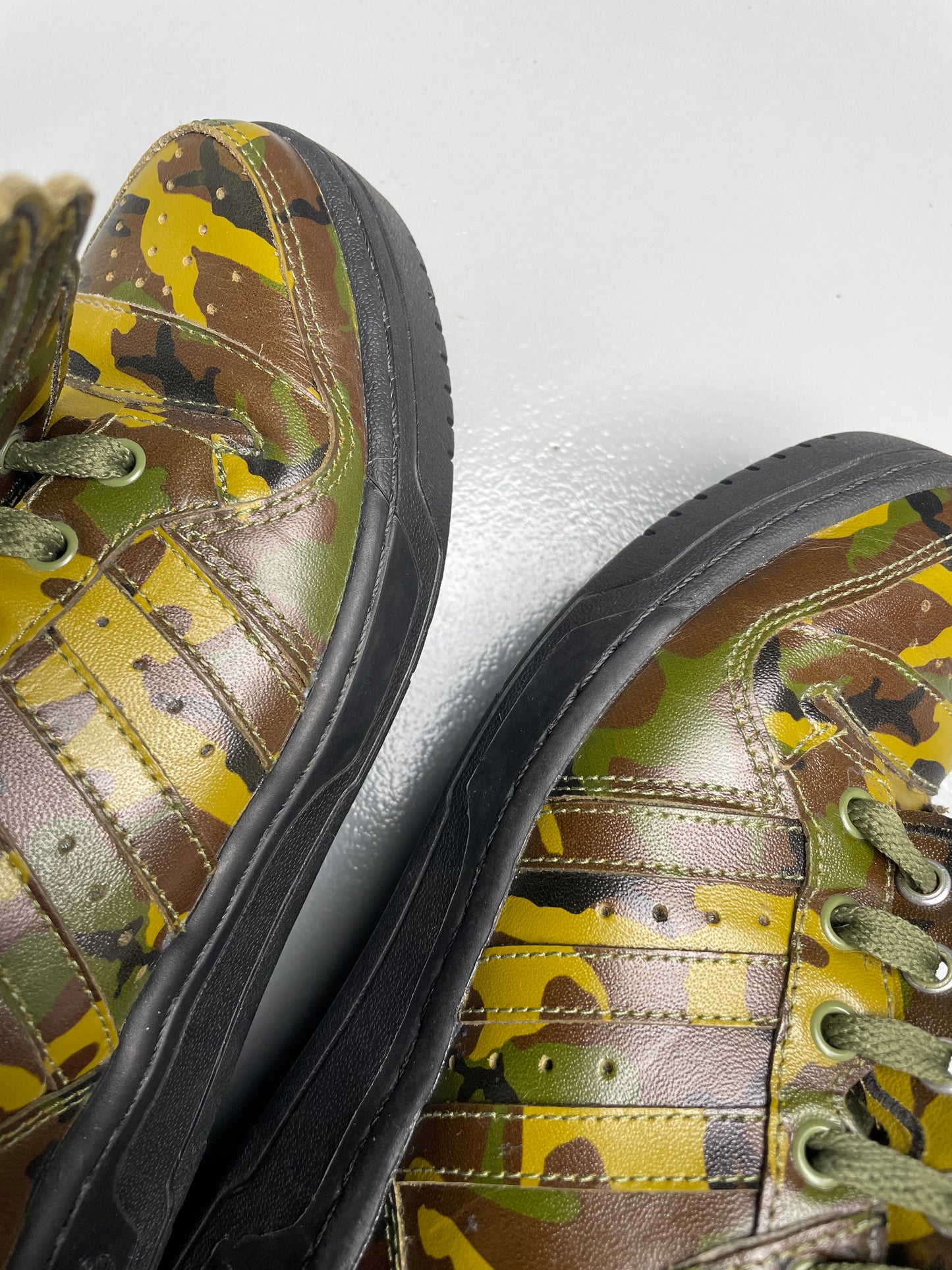 adidas Originals by Jeremy Scott A/W 2011 JS Wings Camo - size 38 2/3