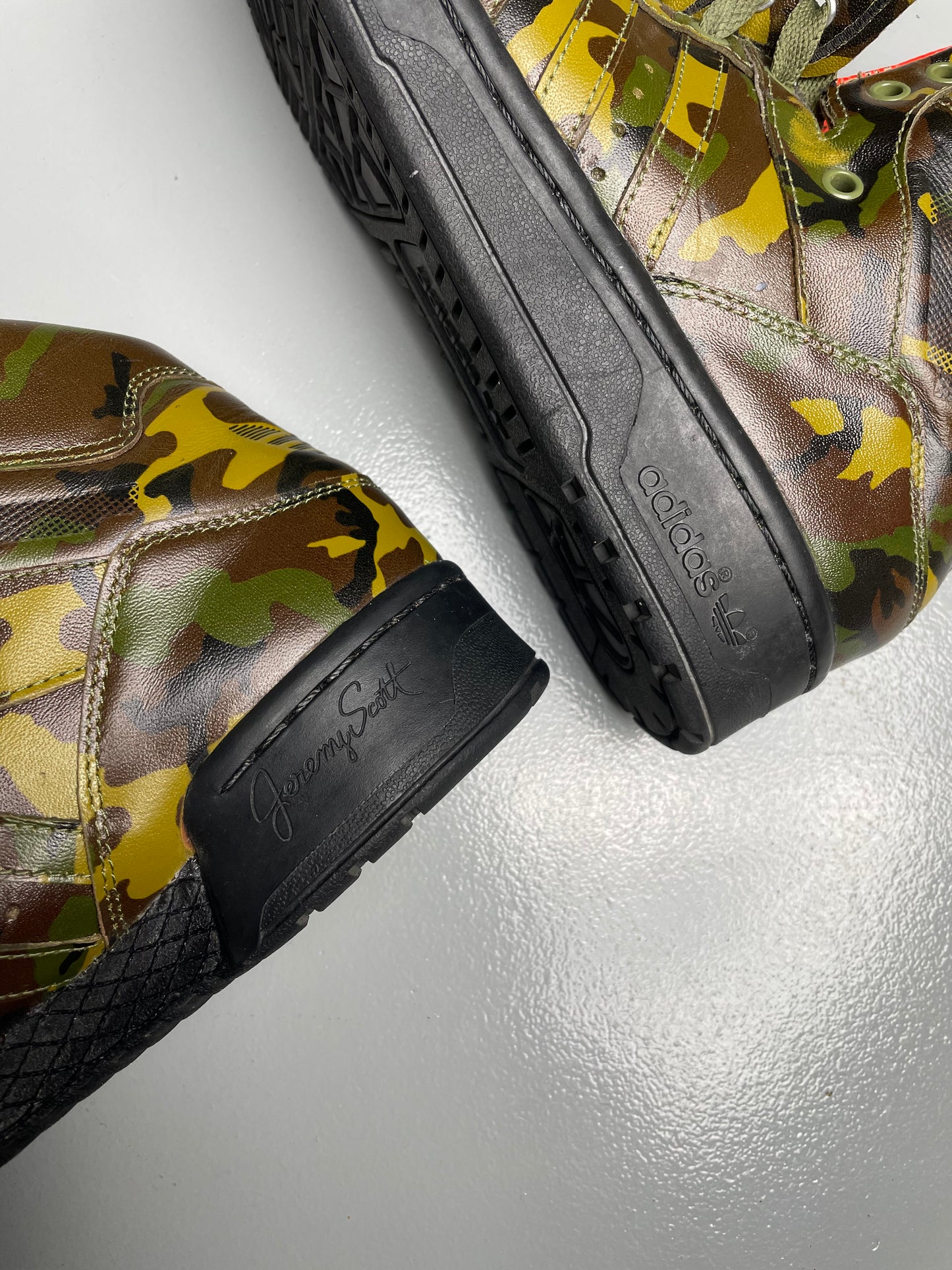 adidas Originals by Jeremy Scott A/W 2011 JS Wings Camo - size 38 2/3