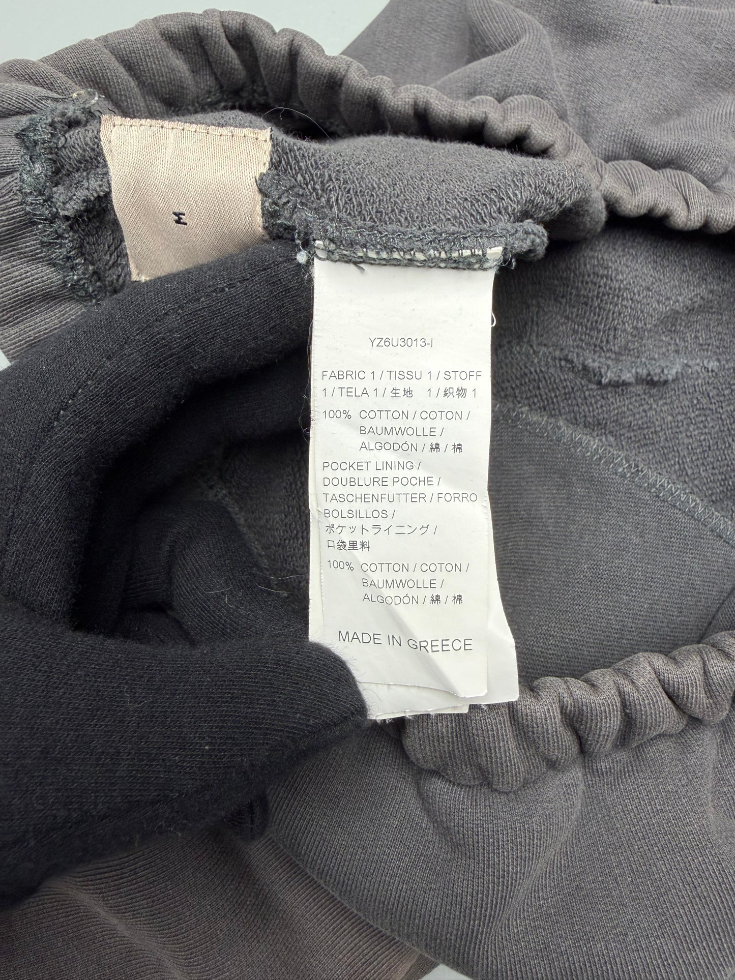 2017 Yeezy Supply Calabasas Lost Hills shorts - size M