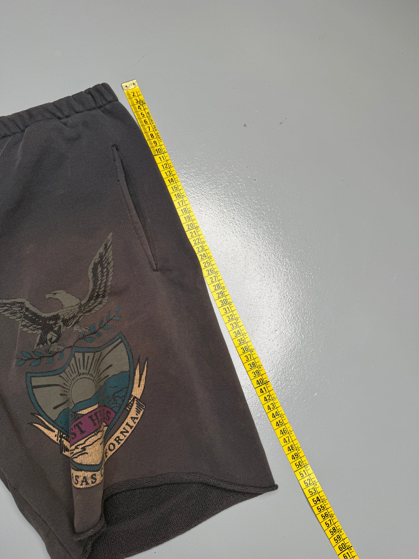 2017 Yeezy Supply Calabasas Lost Hills shorts - size M