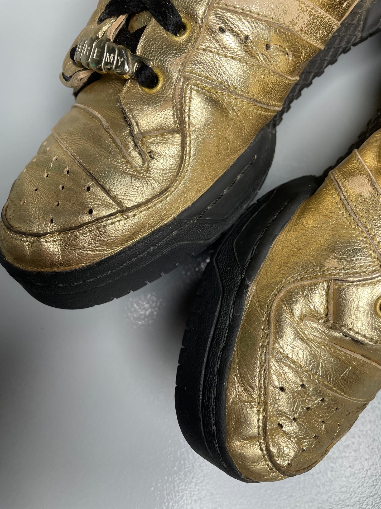 adidas Originals by Jeremy Scott S/S 2009 JS Wings (Metallic Gold/Black) - size 44