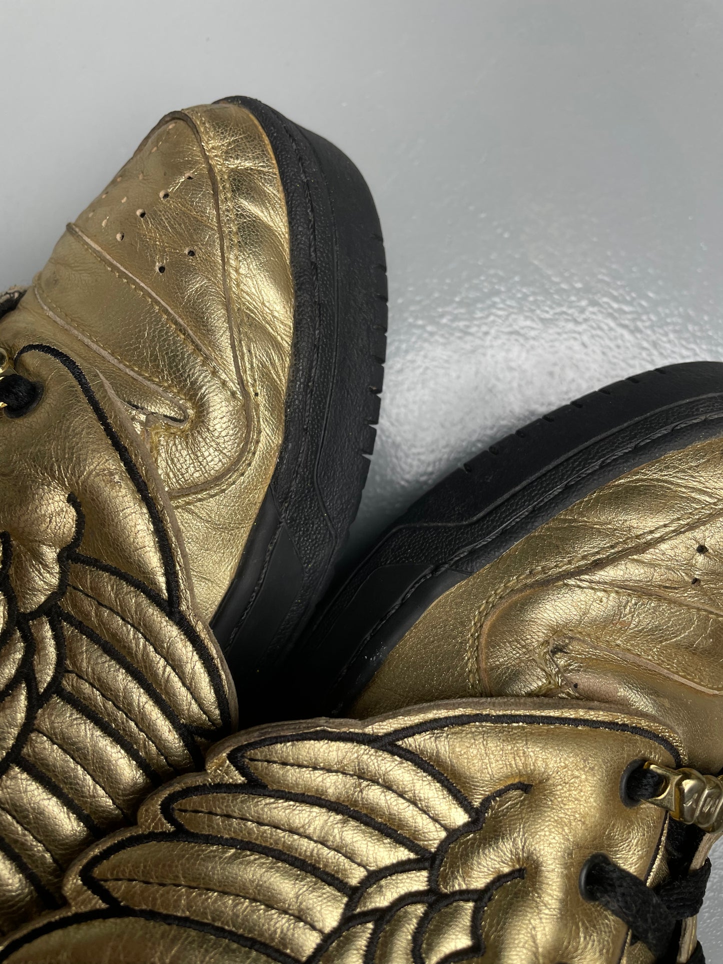 adidas Originals by Jeremy Scott S/S 2009 JS Wings (Metallic Gold/Black) - size 44