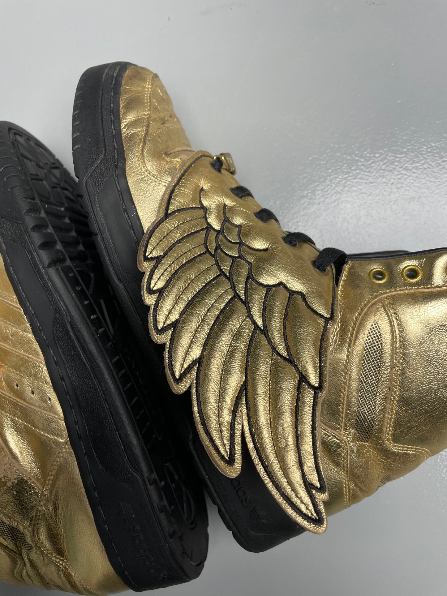 adidas Originals by Jeremy Scott S/S 2009 JS Wings (Metallic Gold/Black) - size 44