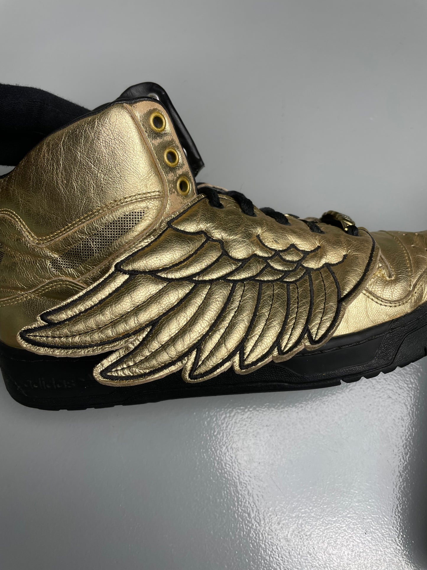 adidas Originals by Jeremy Scott S/S 2009 JS Wings (Metallic Gold/Black) - size 44