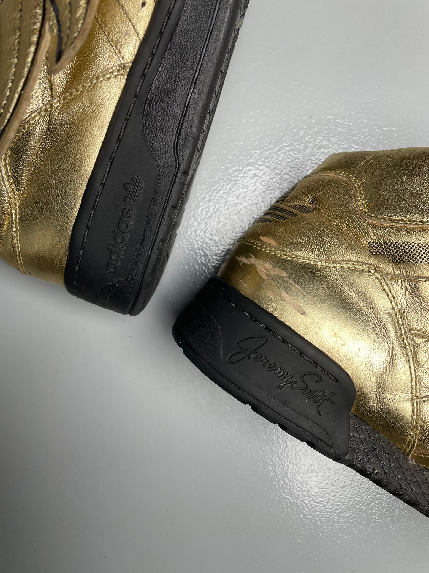 adidas Originals by Jeremy Scott S/S 2009 JS Wings (Metallic Gold/Black) - size 44