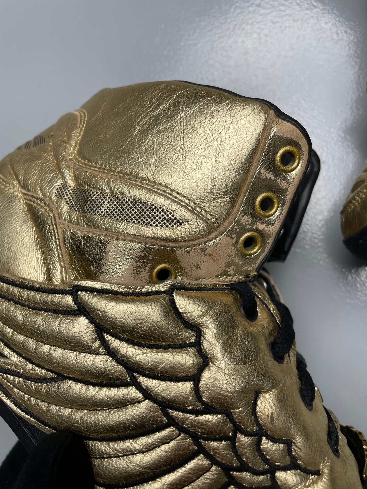 adidas Originals by Jeremy Scott S/S 2009 JS Wings (Metallic Gold/Black) - size 44