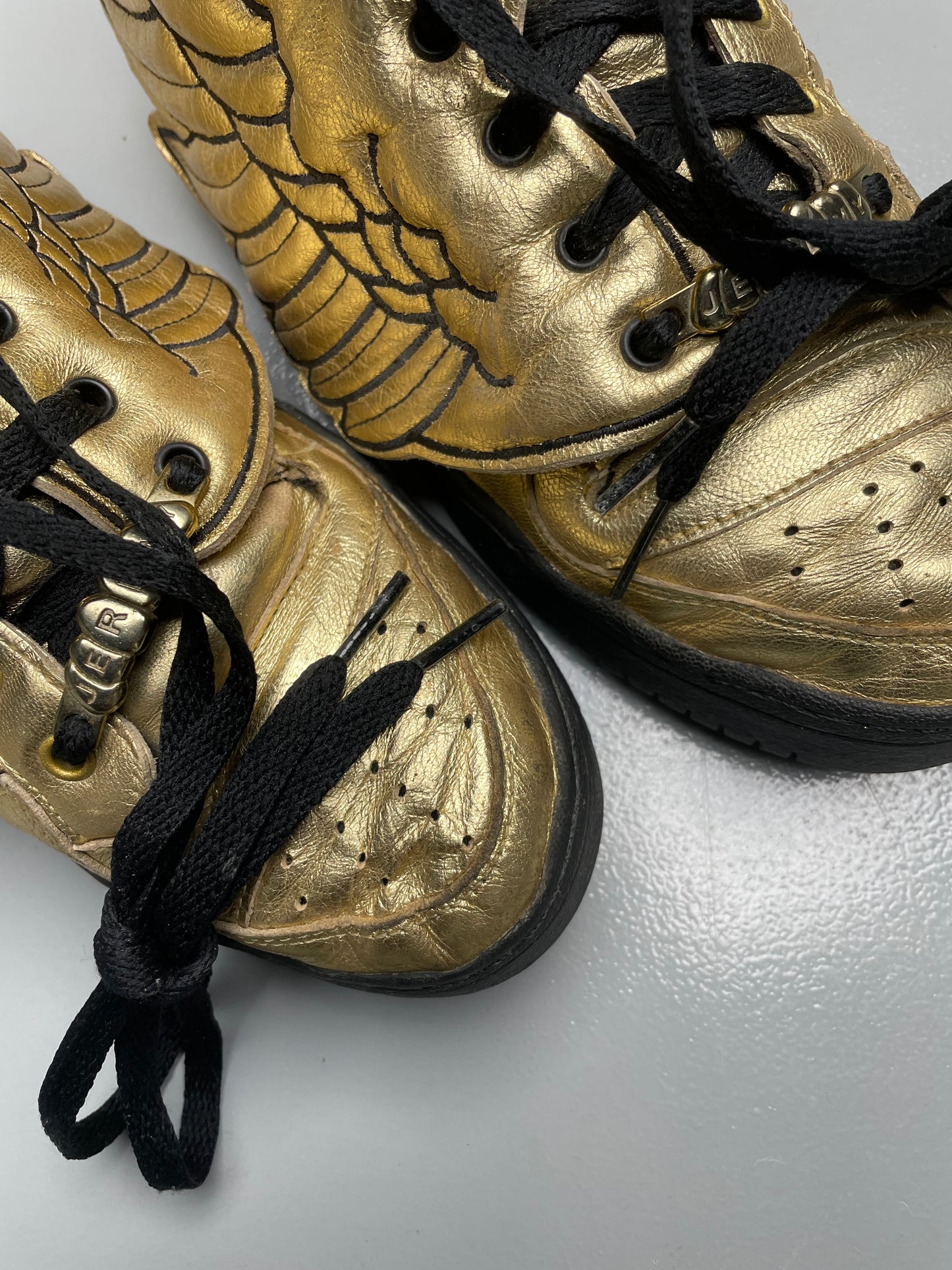 adidas Originals by Jeremy Scott S/S 2009 JS Wings (Metallic Gold/Black) - size 44