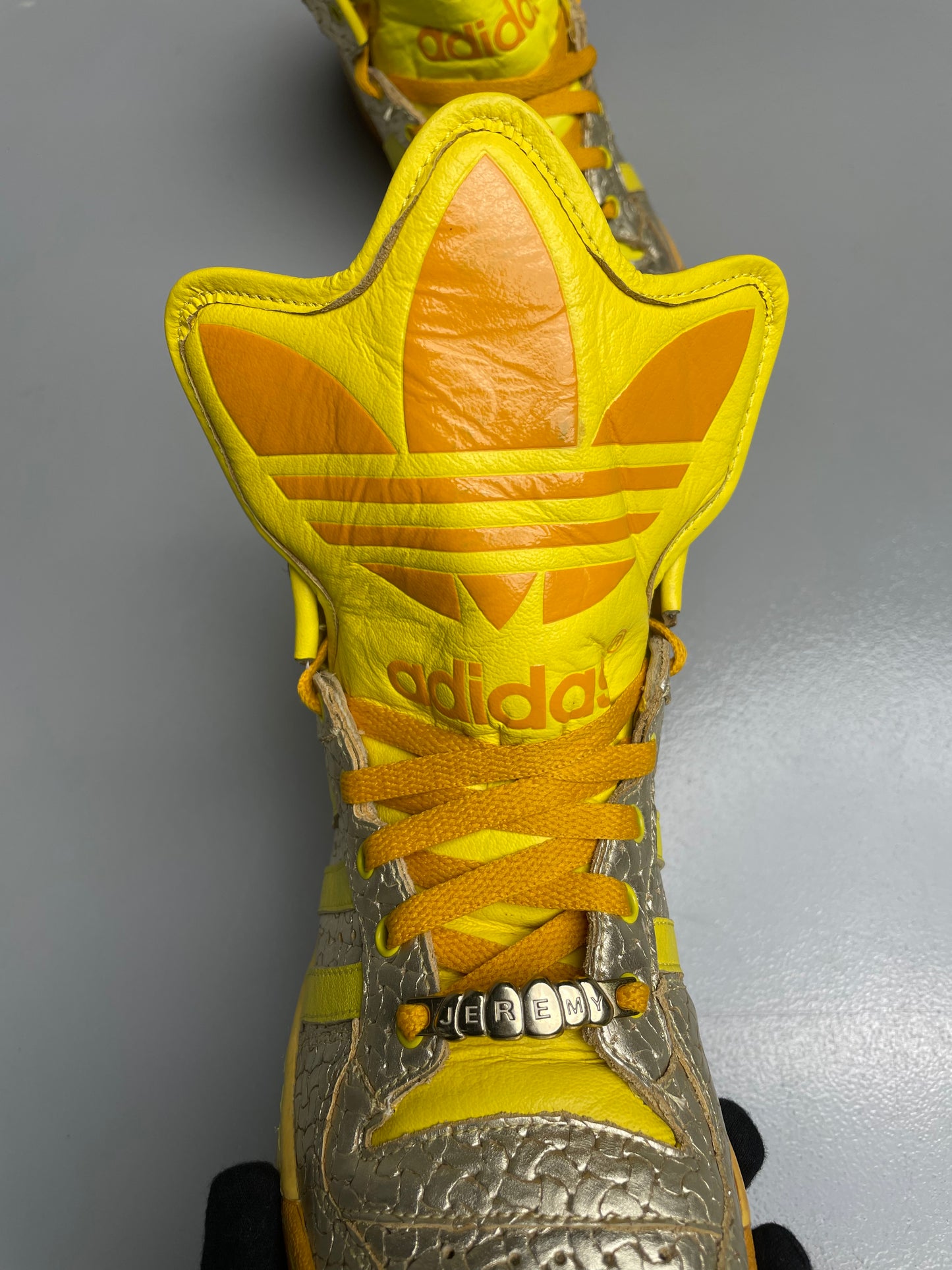 adidas Originals by Jeremy Scott S/S 2010 JS Logo (Metallic Gold/Lemon Peel/High Yellow) - size 42
