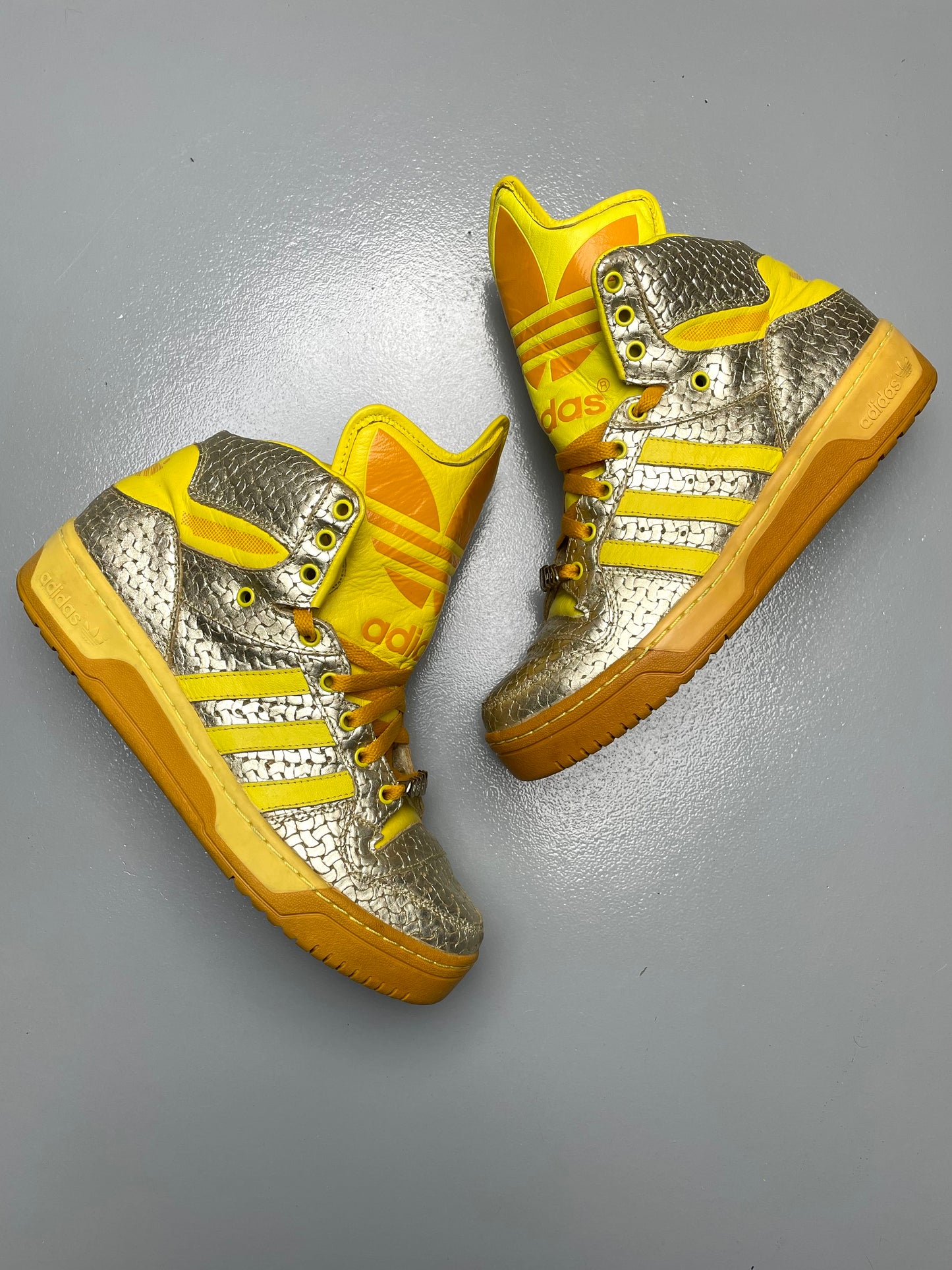 adidas Originals by Jeremy Scott S/S 2010 JS Logo (Metallic Gold/Lemon Peel/High Yellow) - size 42