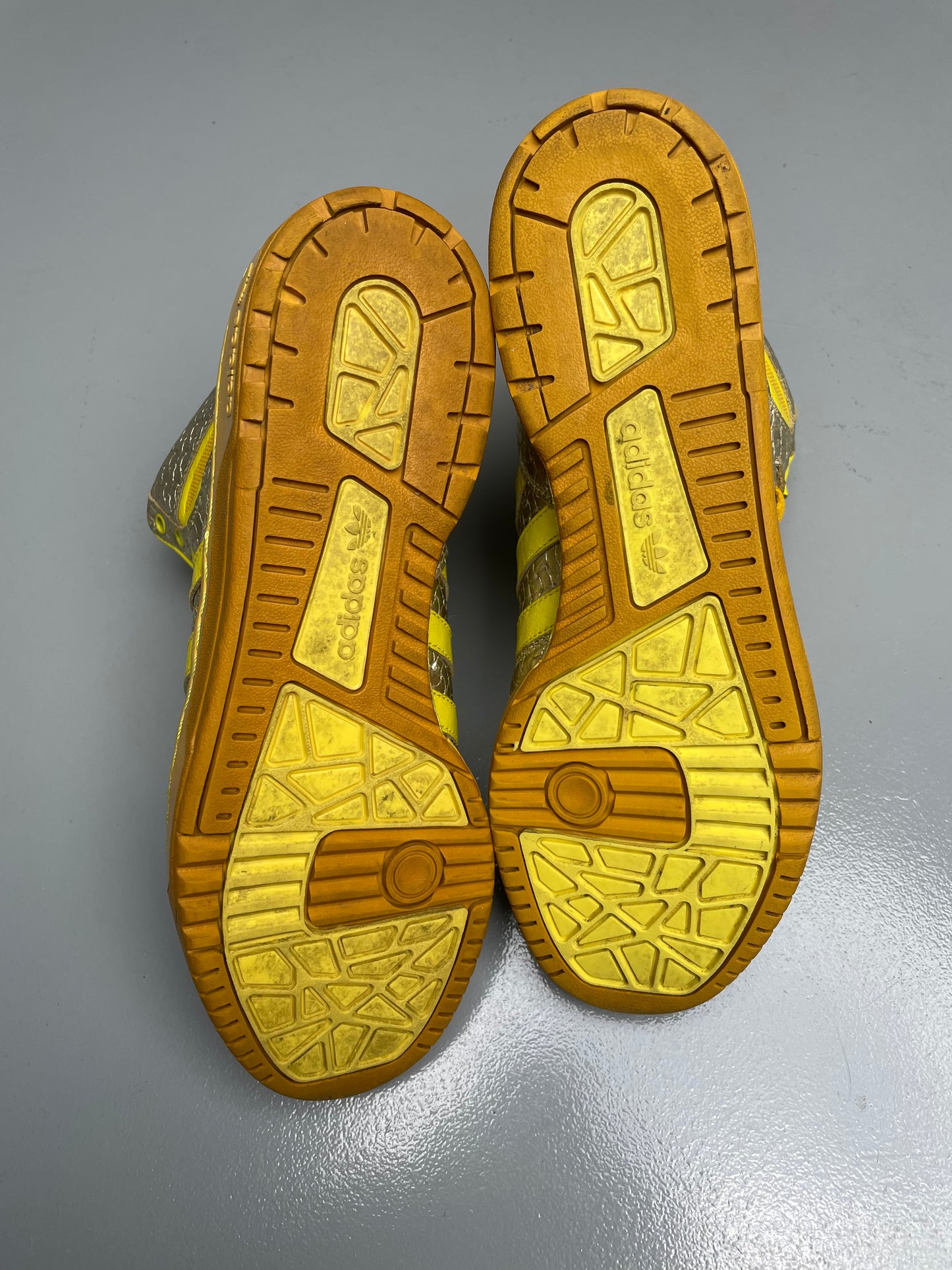 adidas Originals by Jeremy Scott S/S 2010 JS Logo (Metallic Gold/Lemon Peel/High Yellow) - size 42