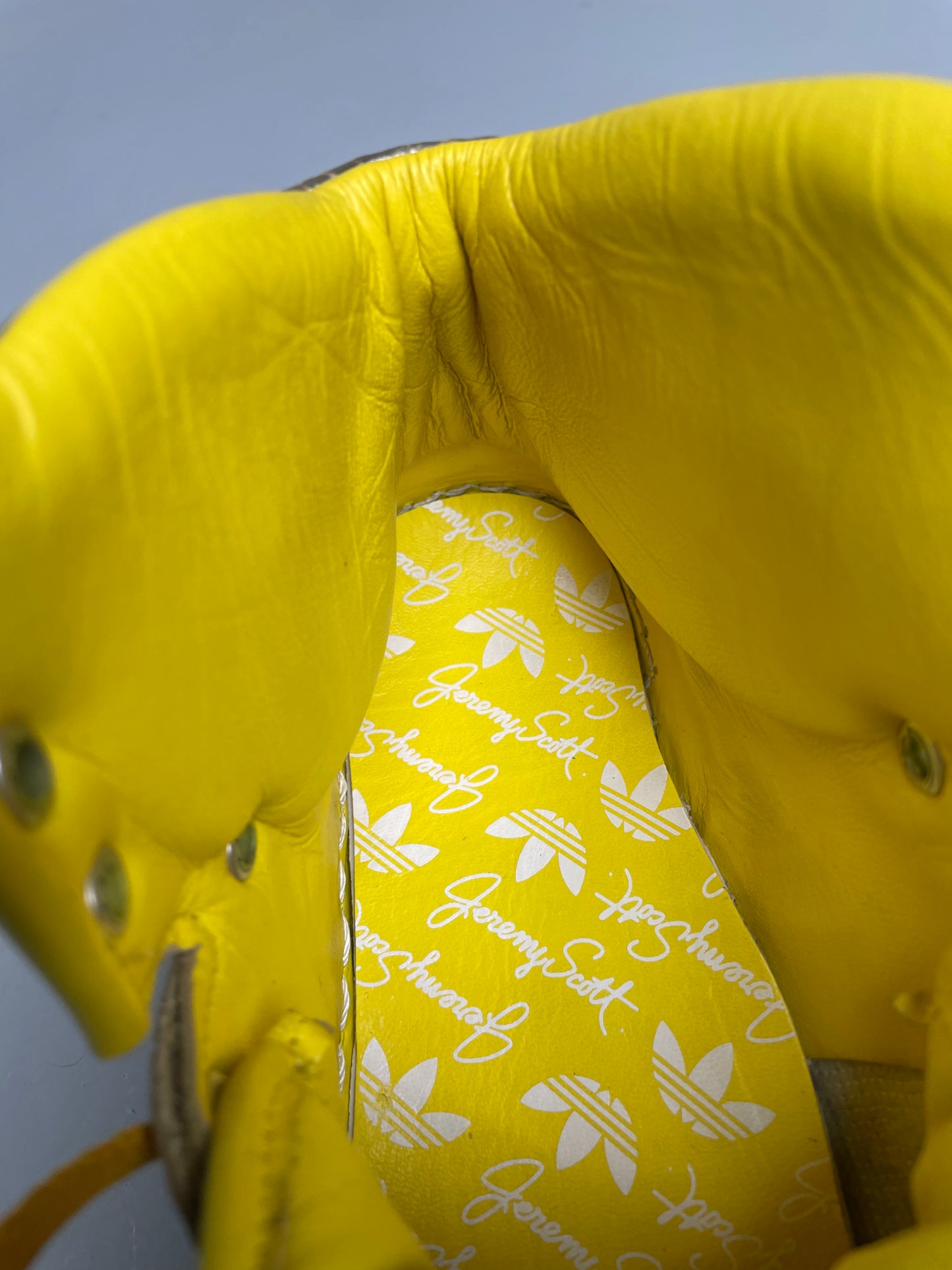 adidas Originals by Jeremy Scott S/S 2010 JS Logo (Metallic Gold/Lemon Peel/High Yellow) - size 42