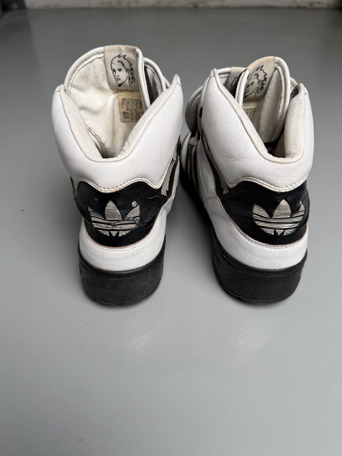 adidas Originals by Jeremy Scott A/W 2010 JS 3 Tongue (black/white) - size 42 2/3