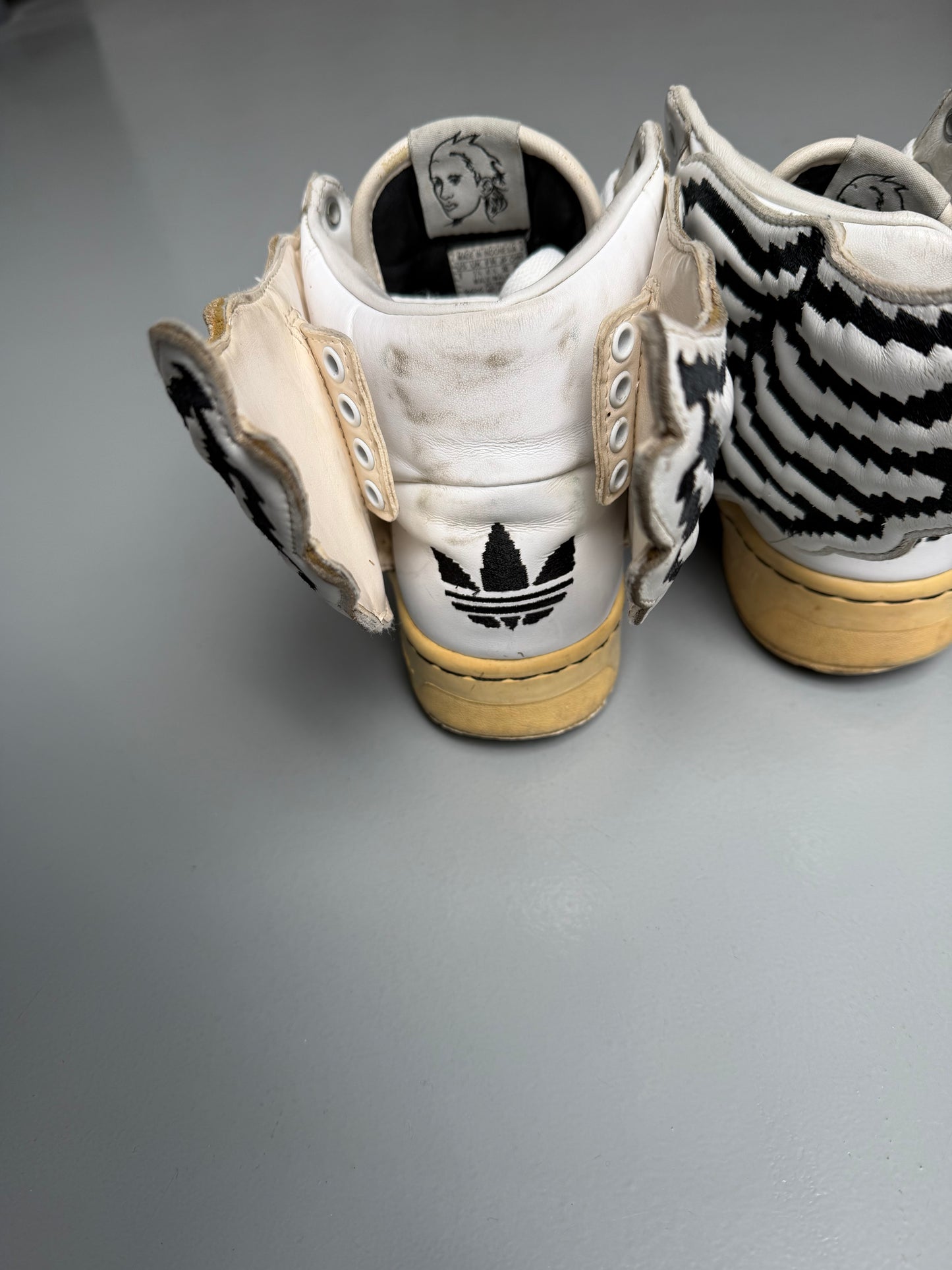 adidas Originals by Jeremy Scott A/W 2013 JS Wings 2.0 Pixel - size 41 1/3